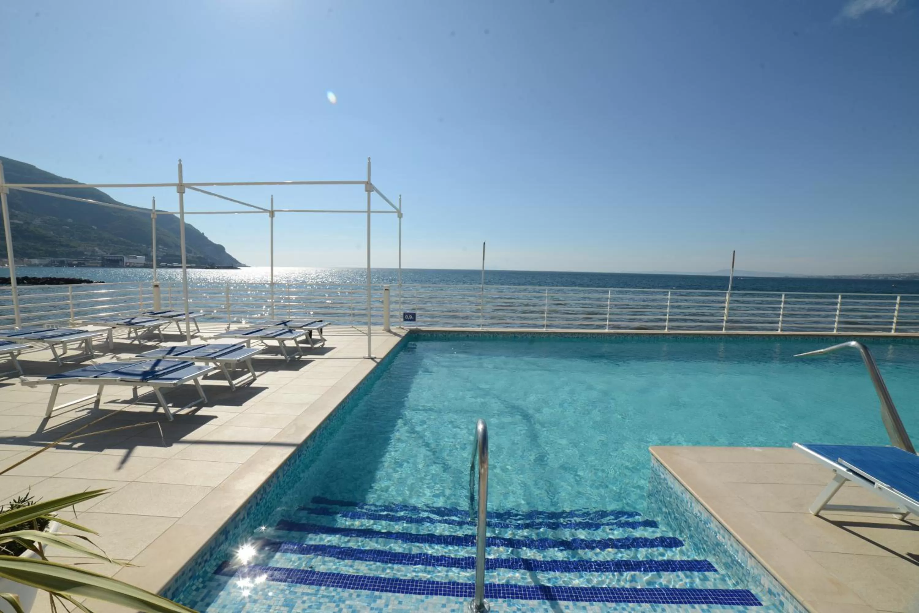 Swimming pool in Hotel Miramare Stabia