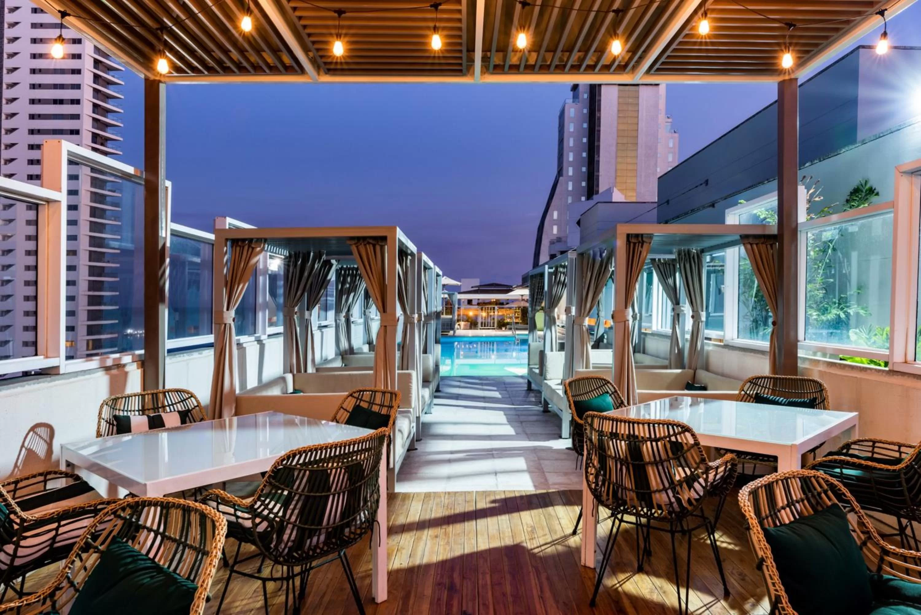 Swimming pool in Holiday Inn Express - Cartagena Bocagrande by IHG