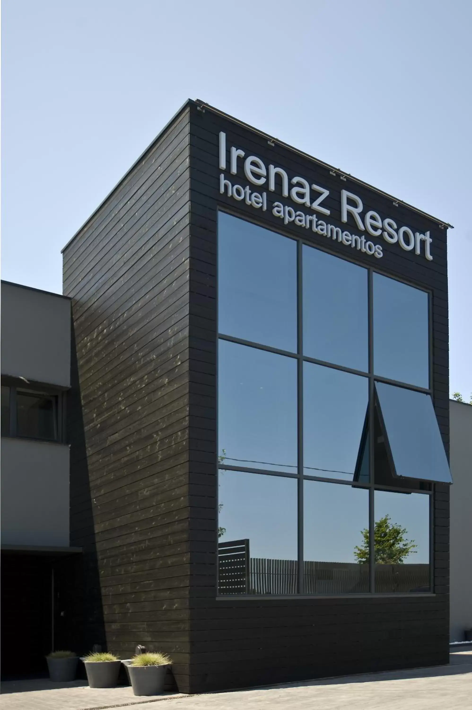 Facade/entrance, Property Building in Irenaz Resort Apartamentos