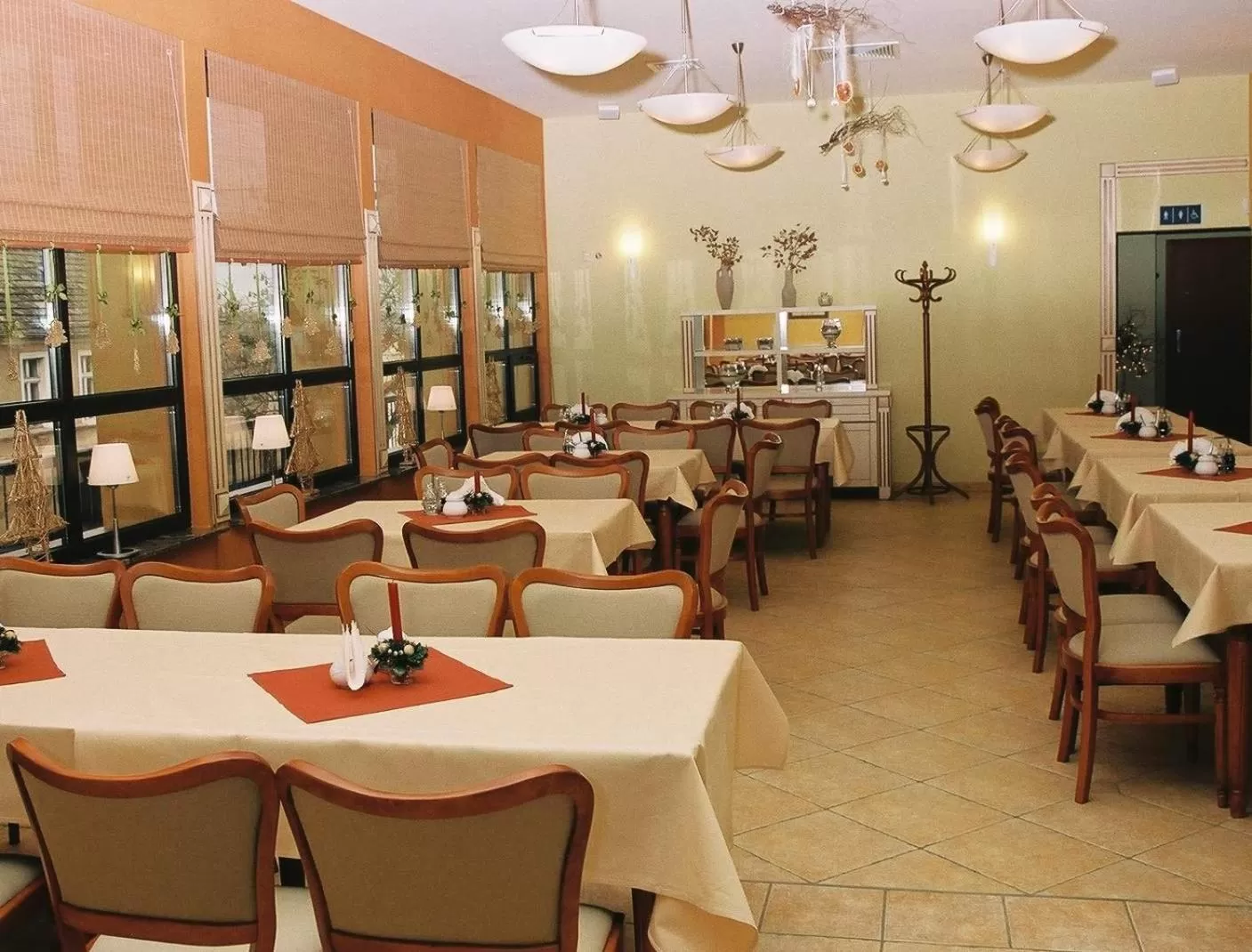 Restaurant/places to eat in Hotel Piast