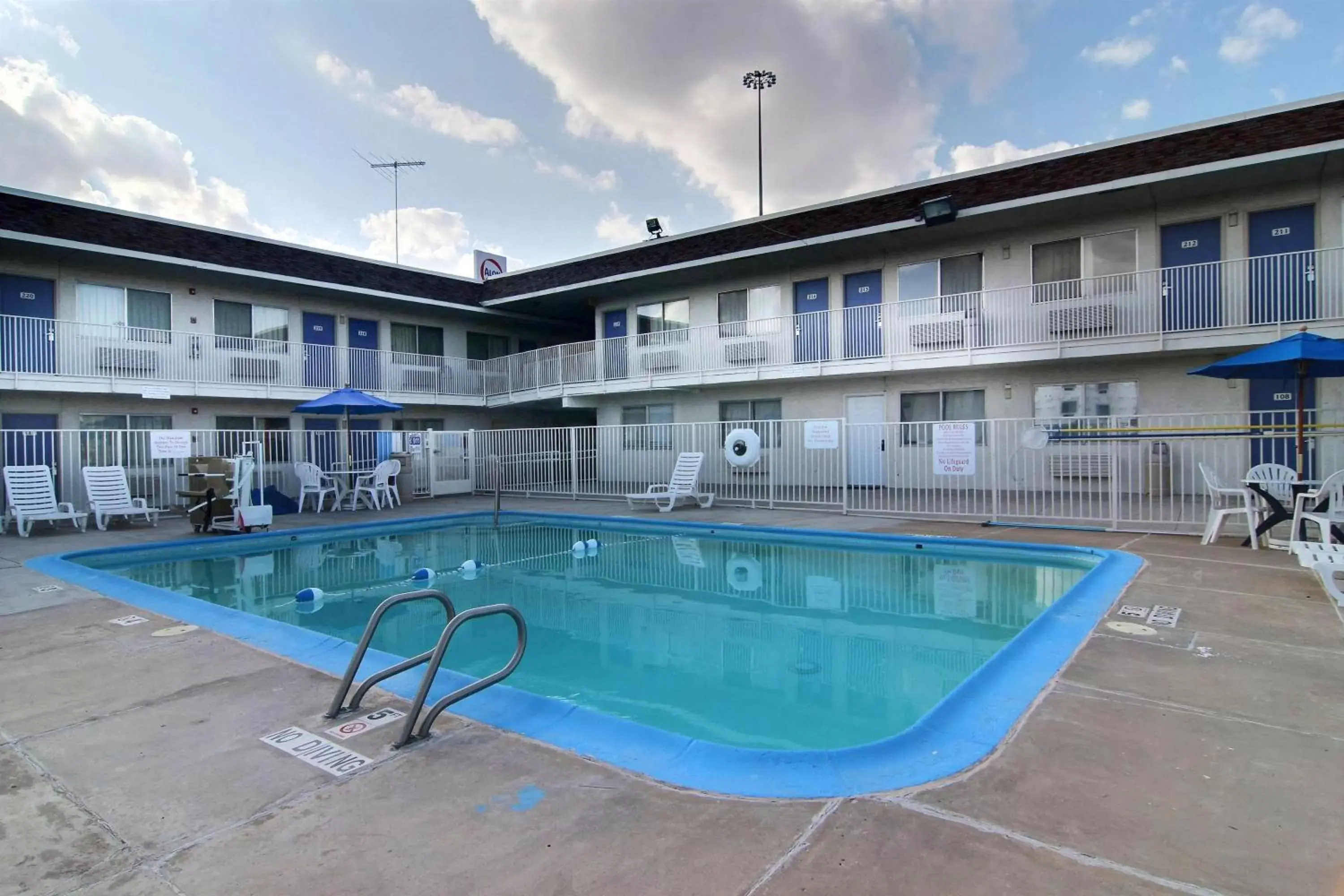 Pool view, Swimming Pool in Motel 6-Odessa, TX