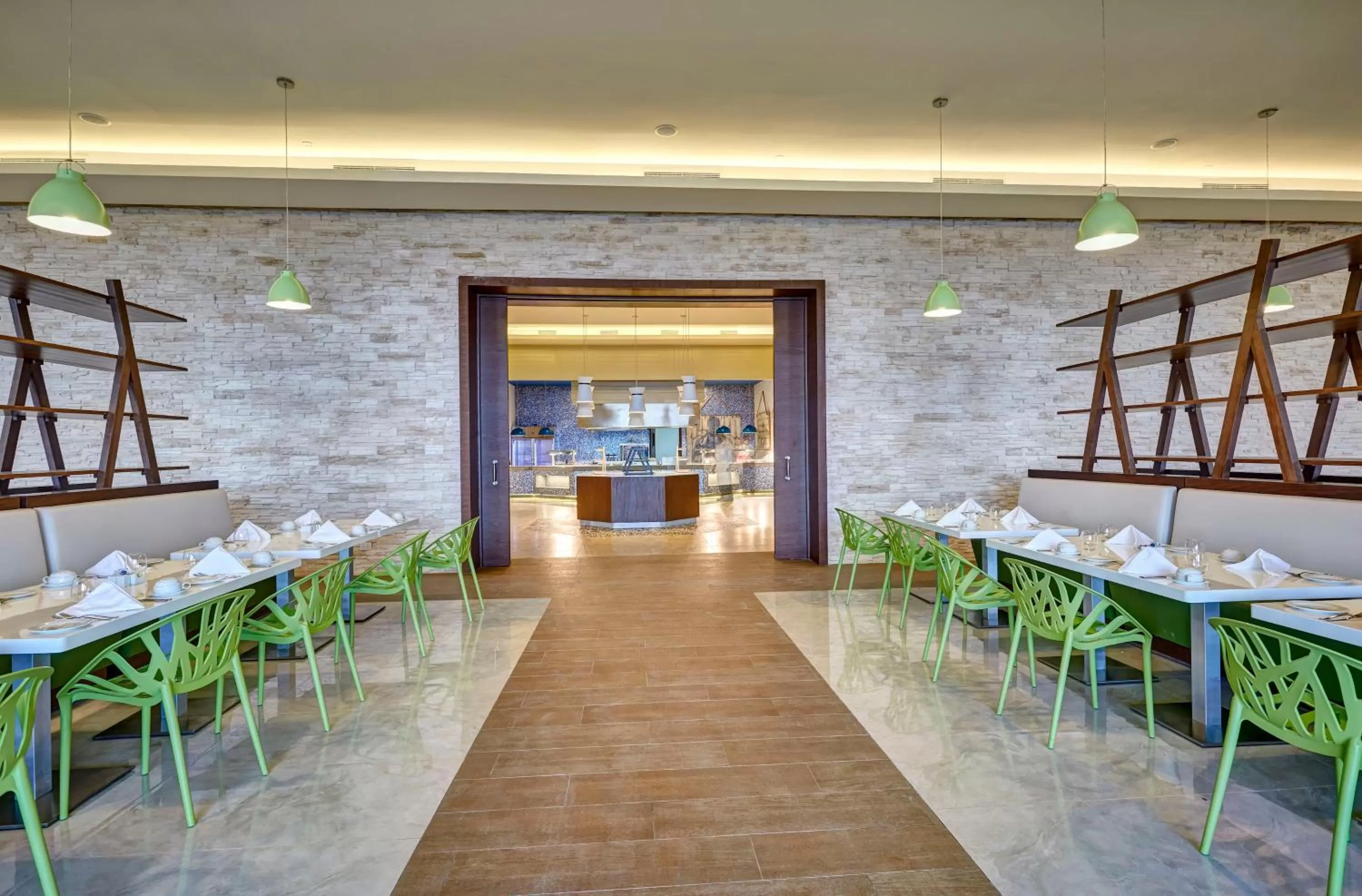 Restaurant/places to eat in Royalton Negril, An Autograph Collection All-Inclusive Resort