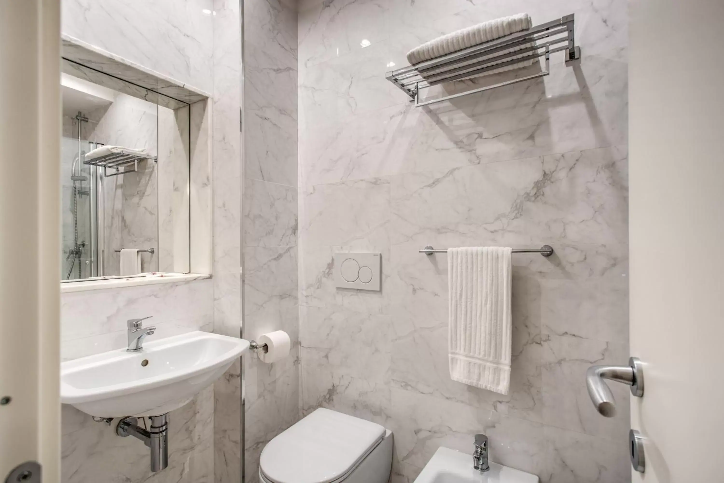 Toilet, Bathroom in Hotel San Silvestro