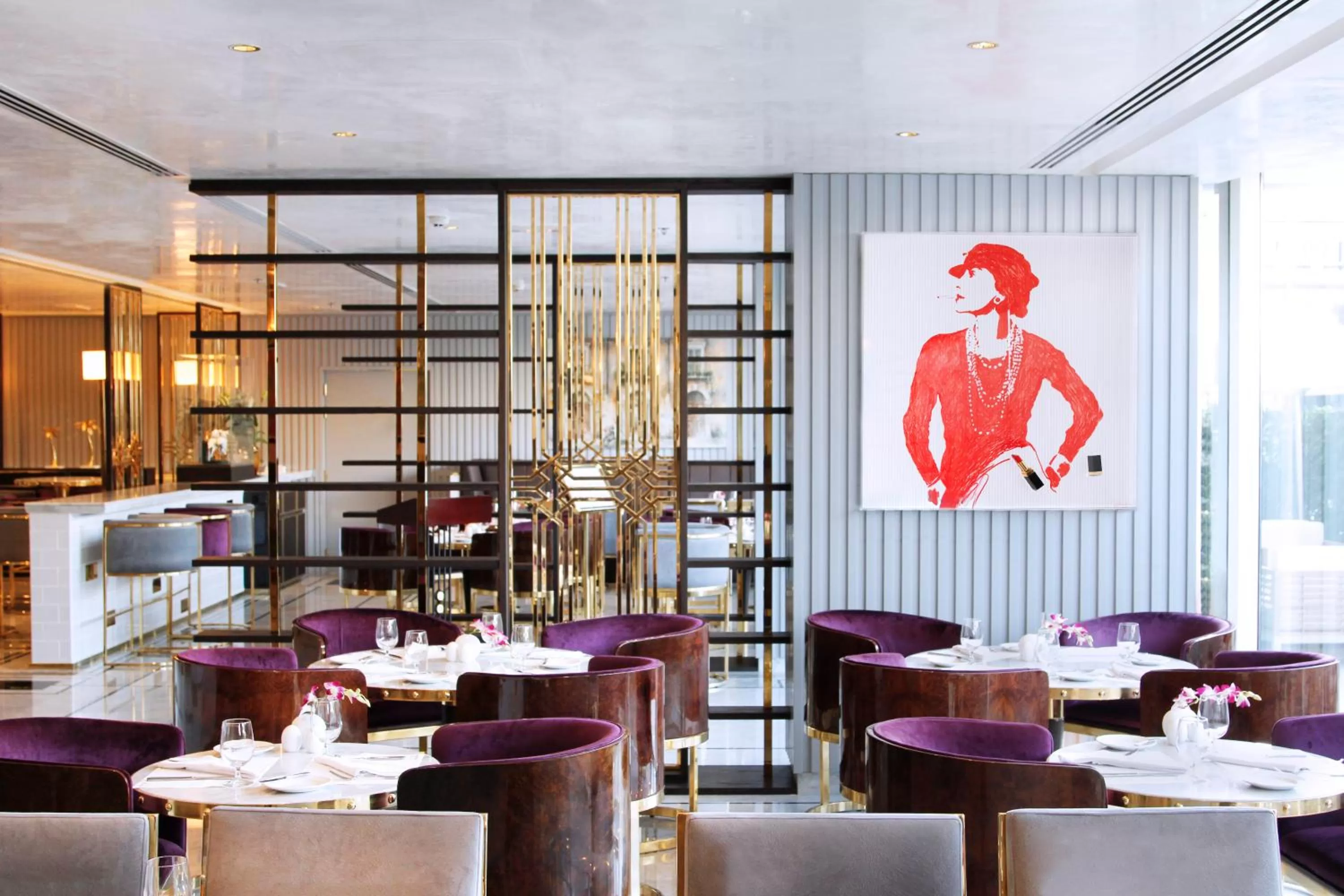 Restaurant/places to eat in Tamani Marina Hotel & Apartments