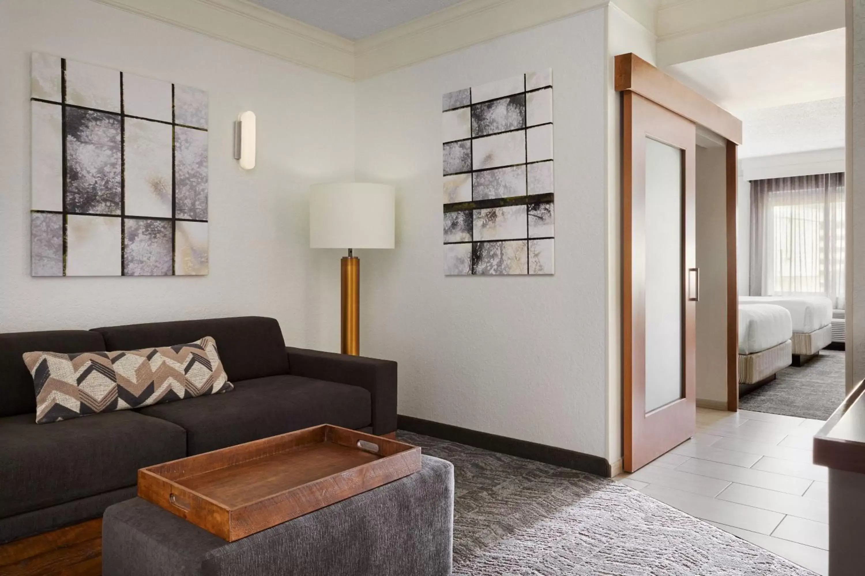 Bedroom, Seating Area in SpringHill Suites by Marriott San Antonio Downtown-Riverwalk Area