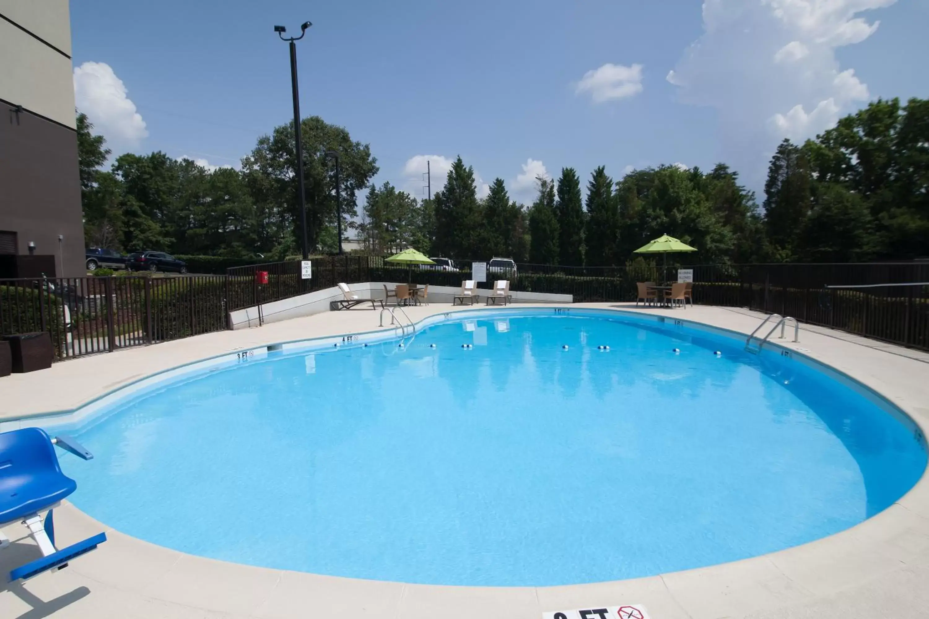 Swimming pool in Holiday Inn Express Atlanta Galleria-Ballpark Area by IHG Swimming pool in Holiday Inn Express Atlanta Galleria-Ballpark Area by IHG