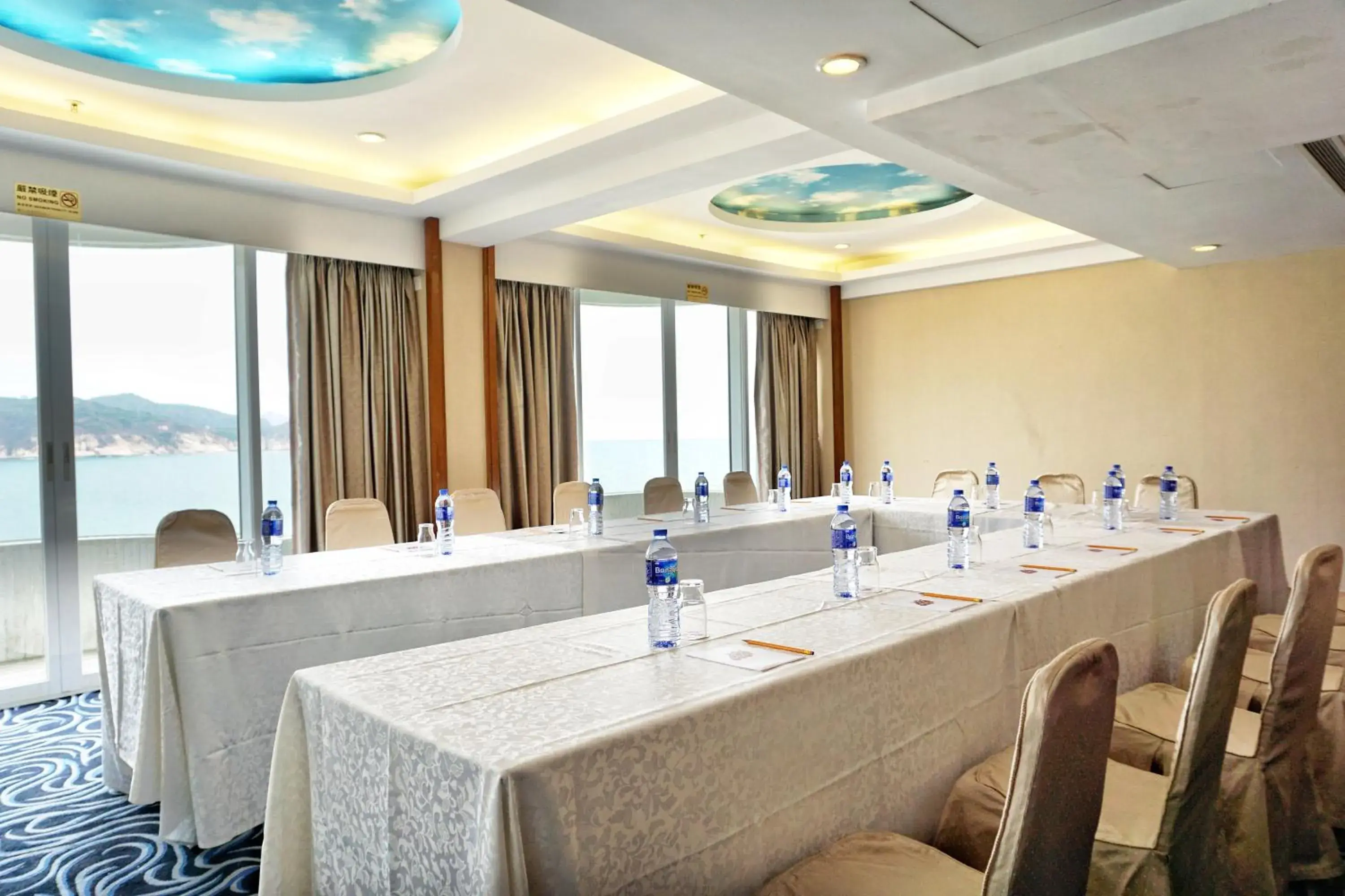 Banquet/Function facilities in Warwick Hotel Cheung Chau