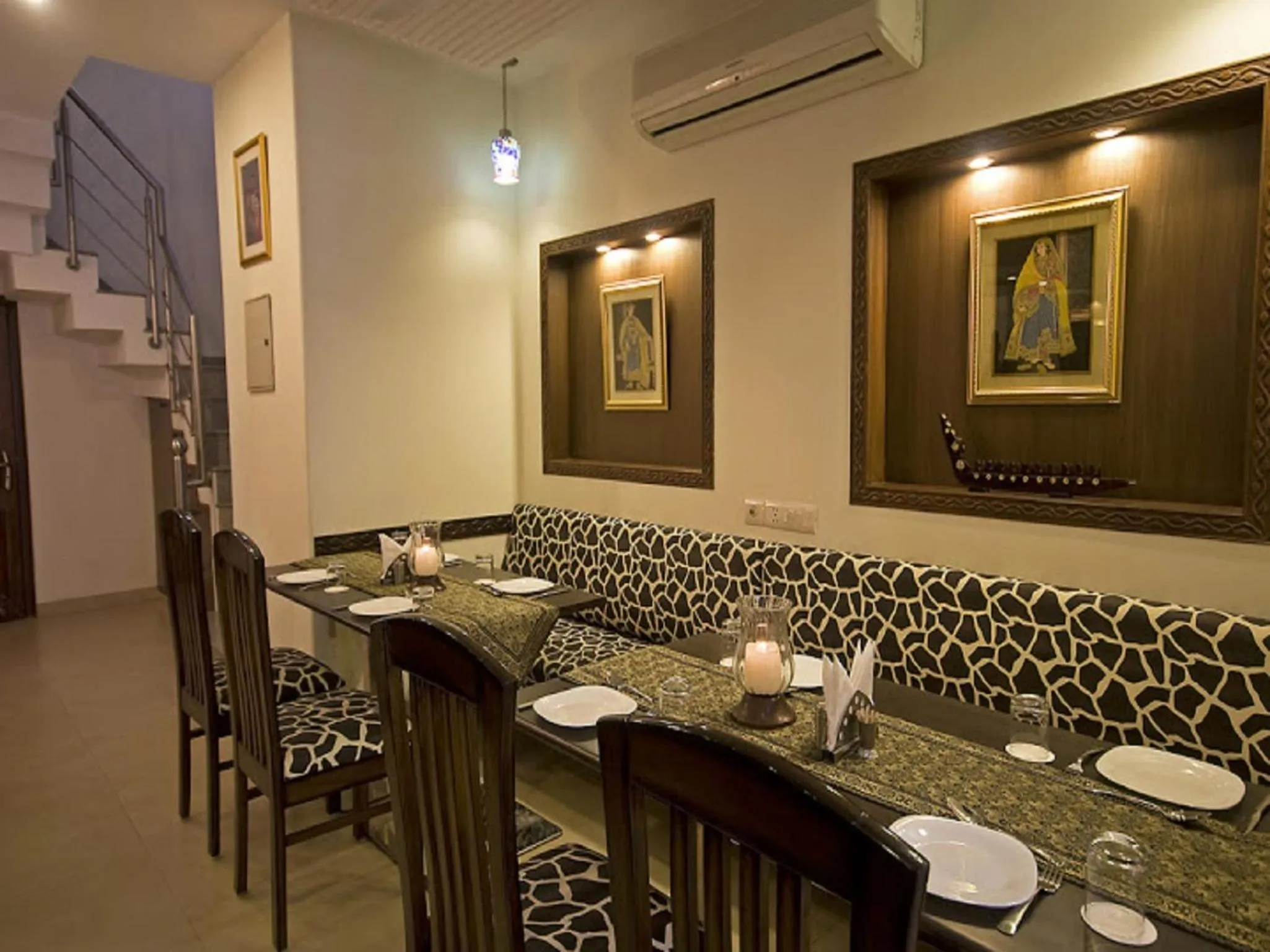 Restaurant/places to eat in Red Maple Bed & Breakfast