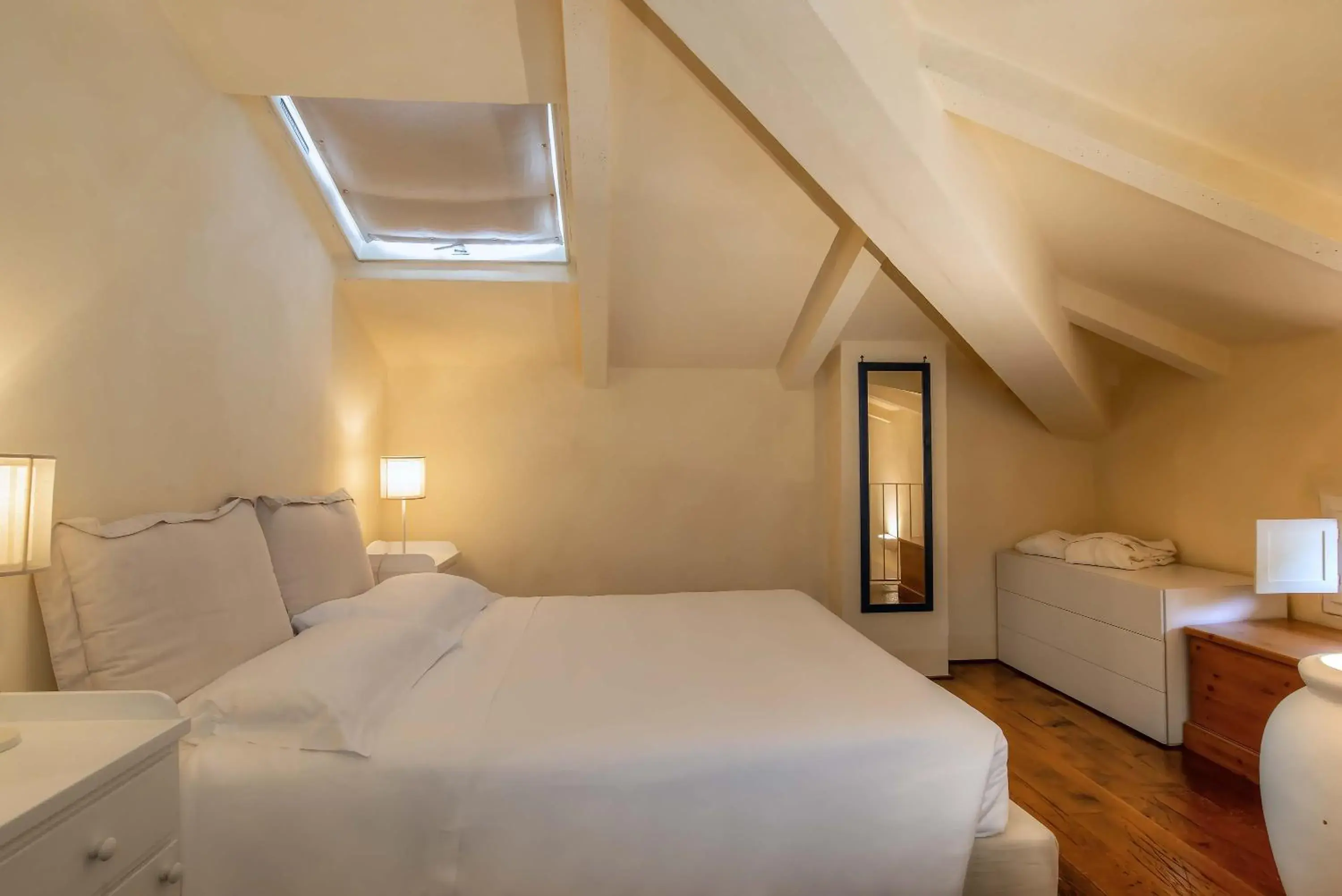 Photo of the whole room, Bed in Villa Cassia di Baccano