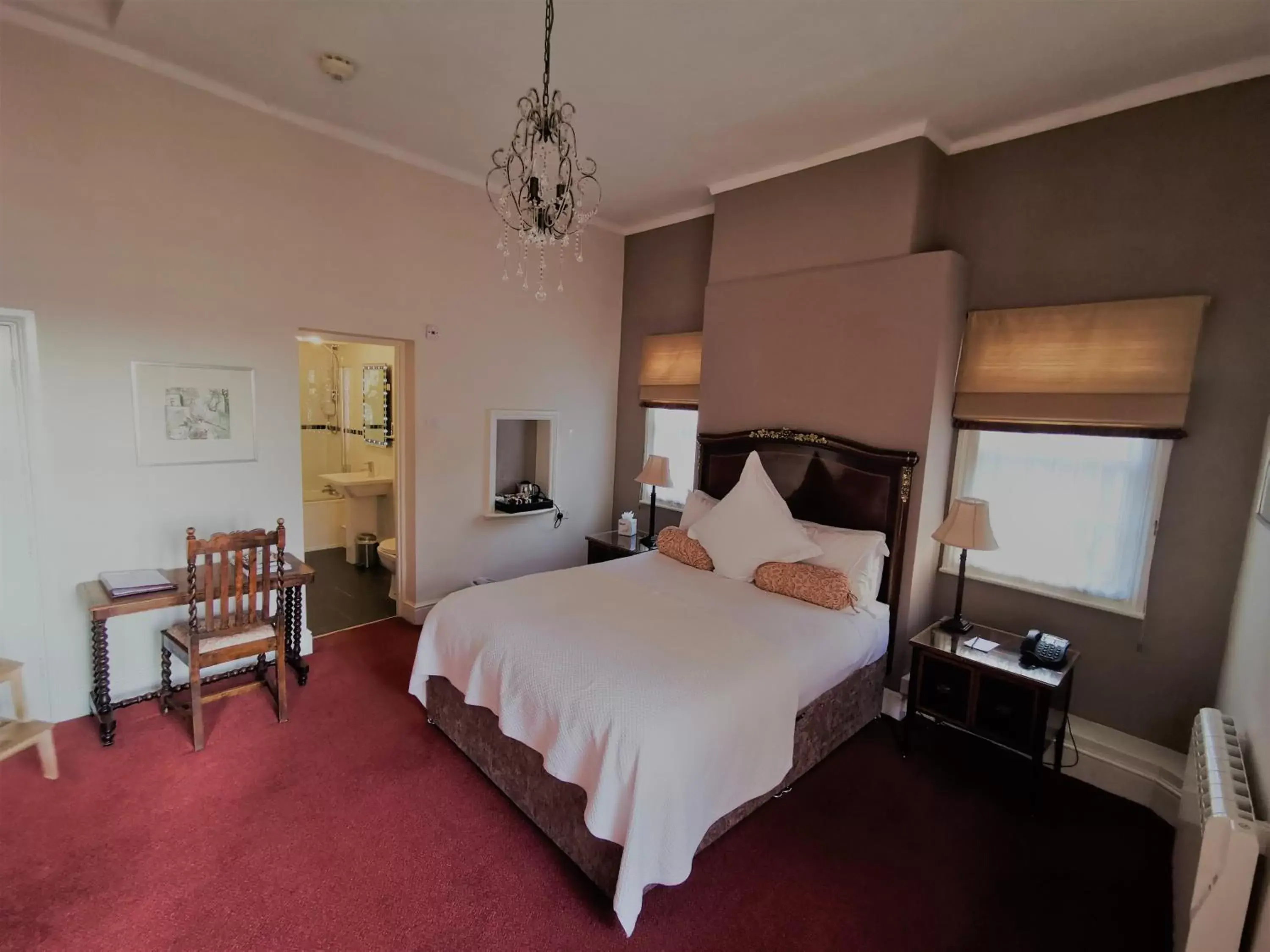 Bedroom in Diglis House Hotel