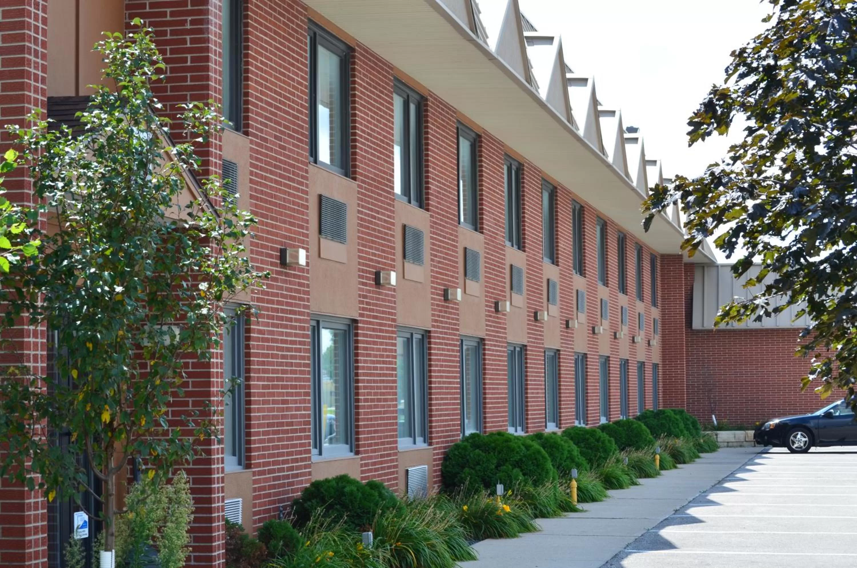 Property building in Best Western Starlite Village