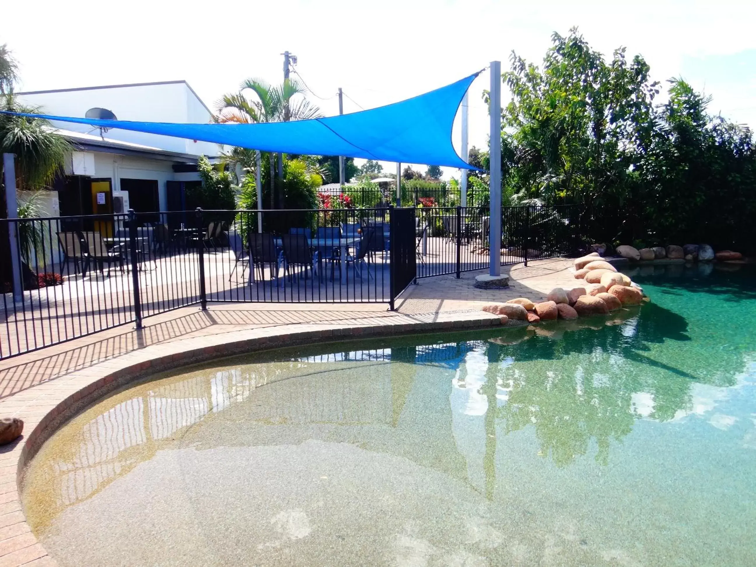 Patio, Swimming Pool in Cardwell at the Beach