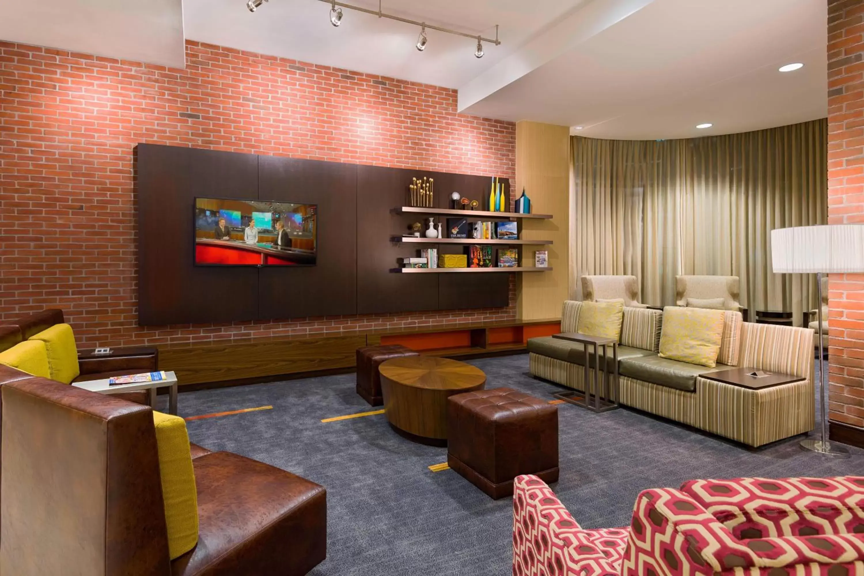 Lobby or reception in Courtyard by Marriott Little Rock Downtown