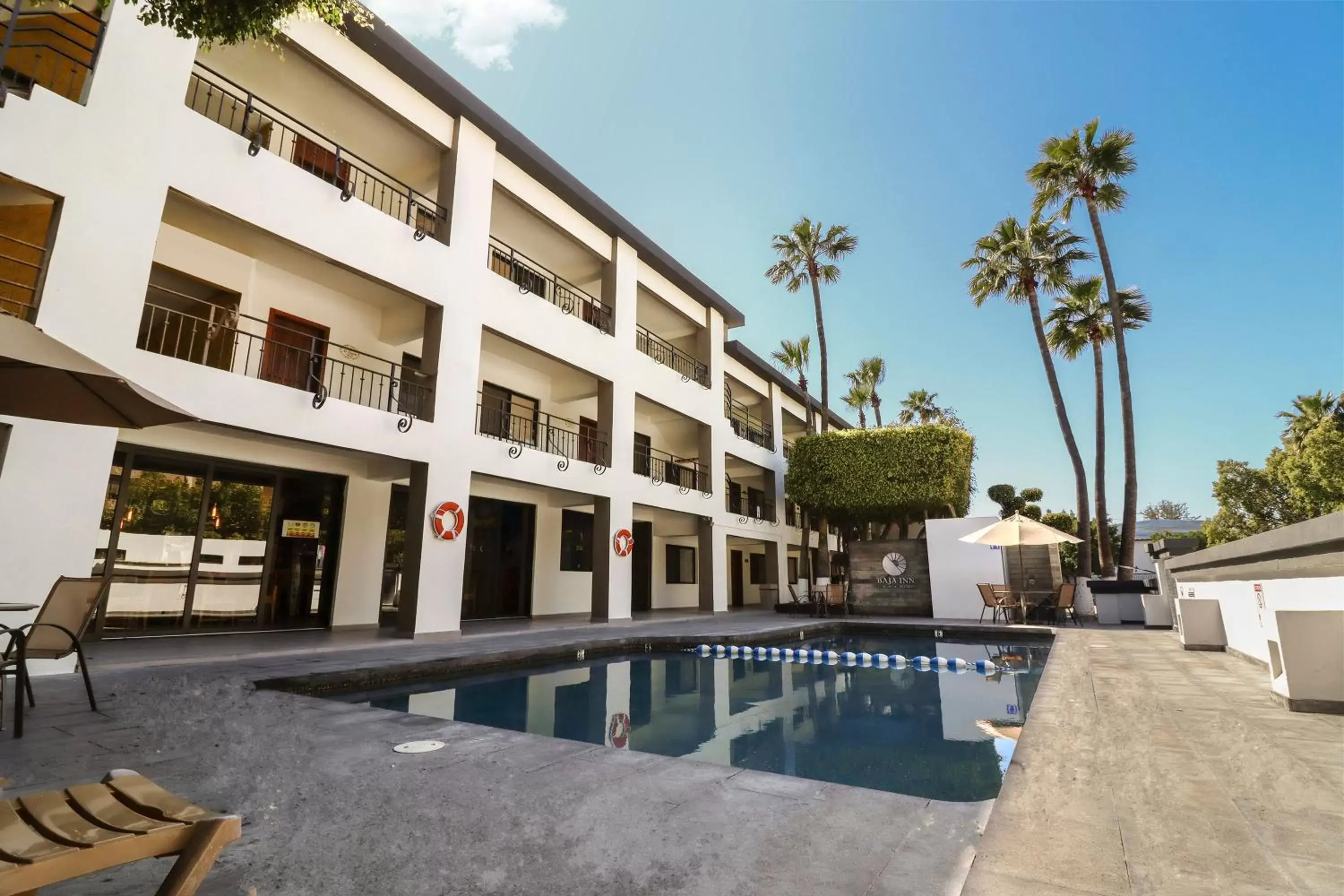 Swimming Pool in Baja Inn Hoteles Rio