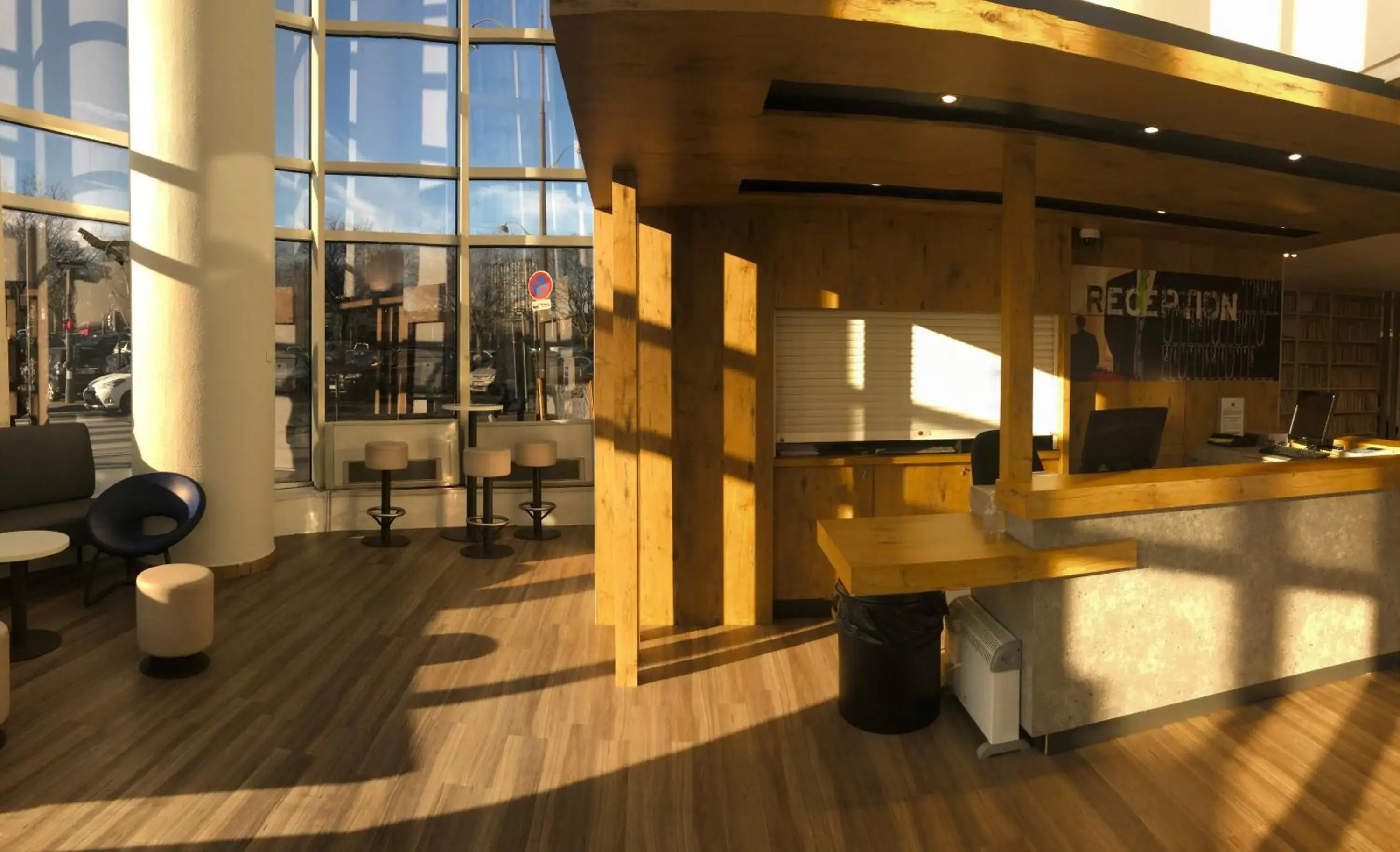 Lobby or reception in ibis budget Paris Porte de Montreuil Lobby or reception in ibis budget Paris Porte de Montreuil