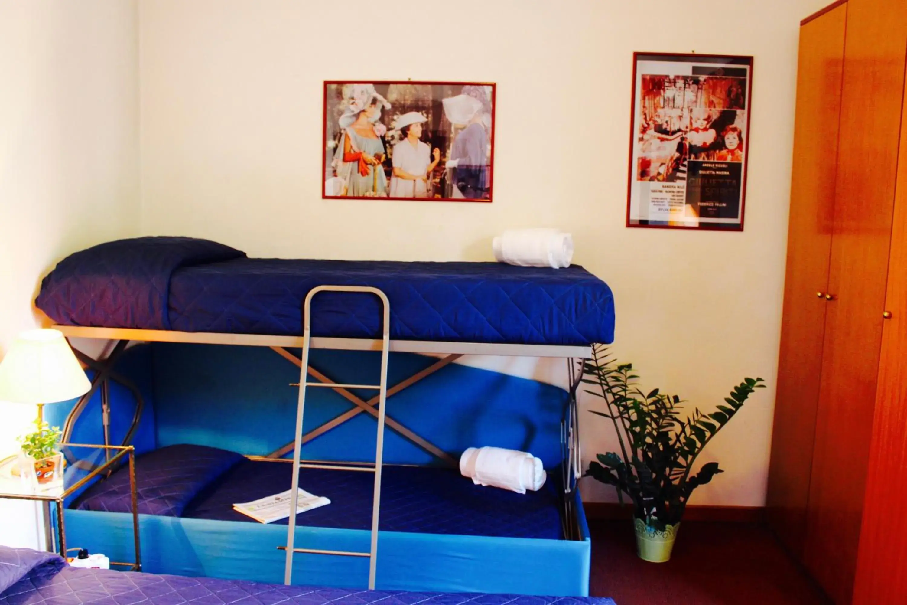 Bunk Bed in Hotel Arcangelo