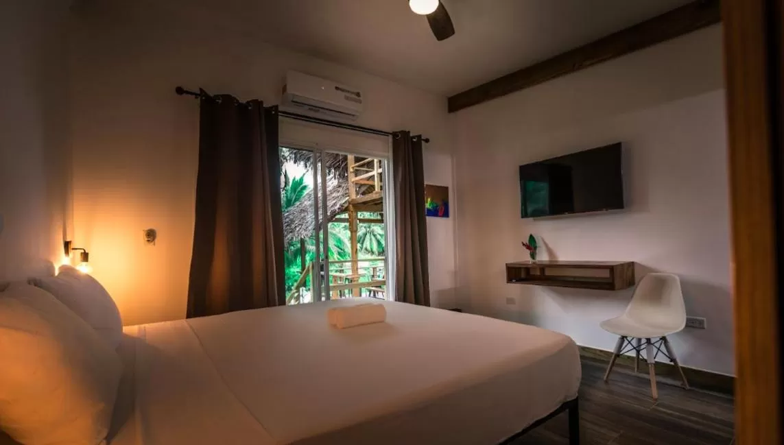 Photo of the whole room, Bed in Somewhere