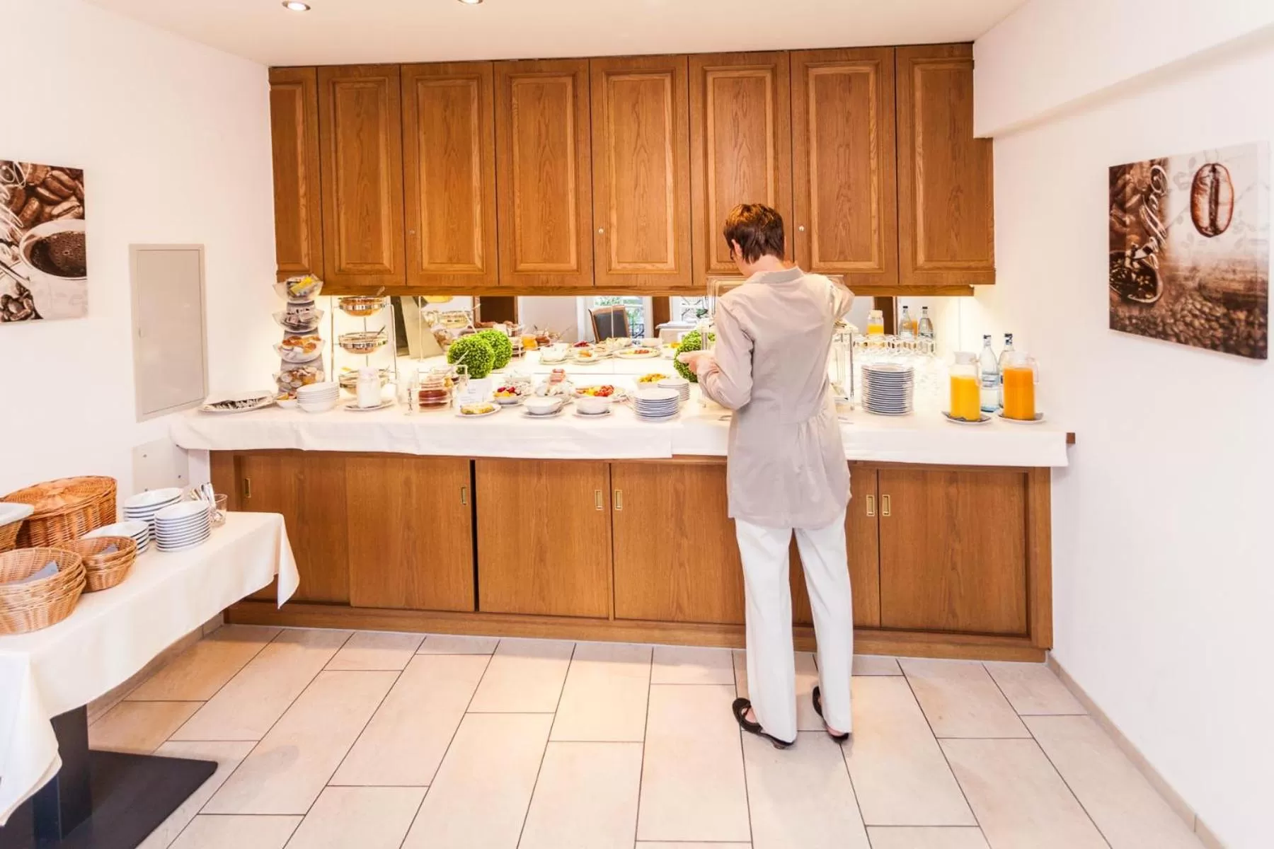 Breakfast in Hotel Restaurant Lamm Rosswag