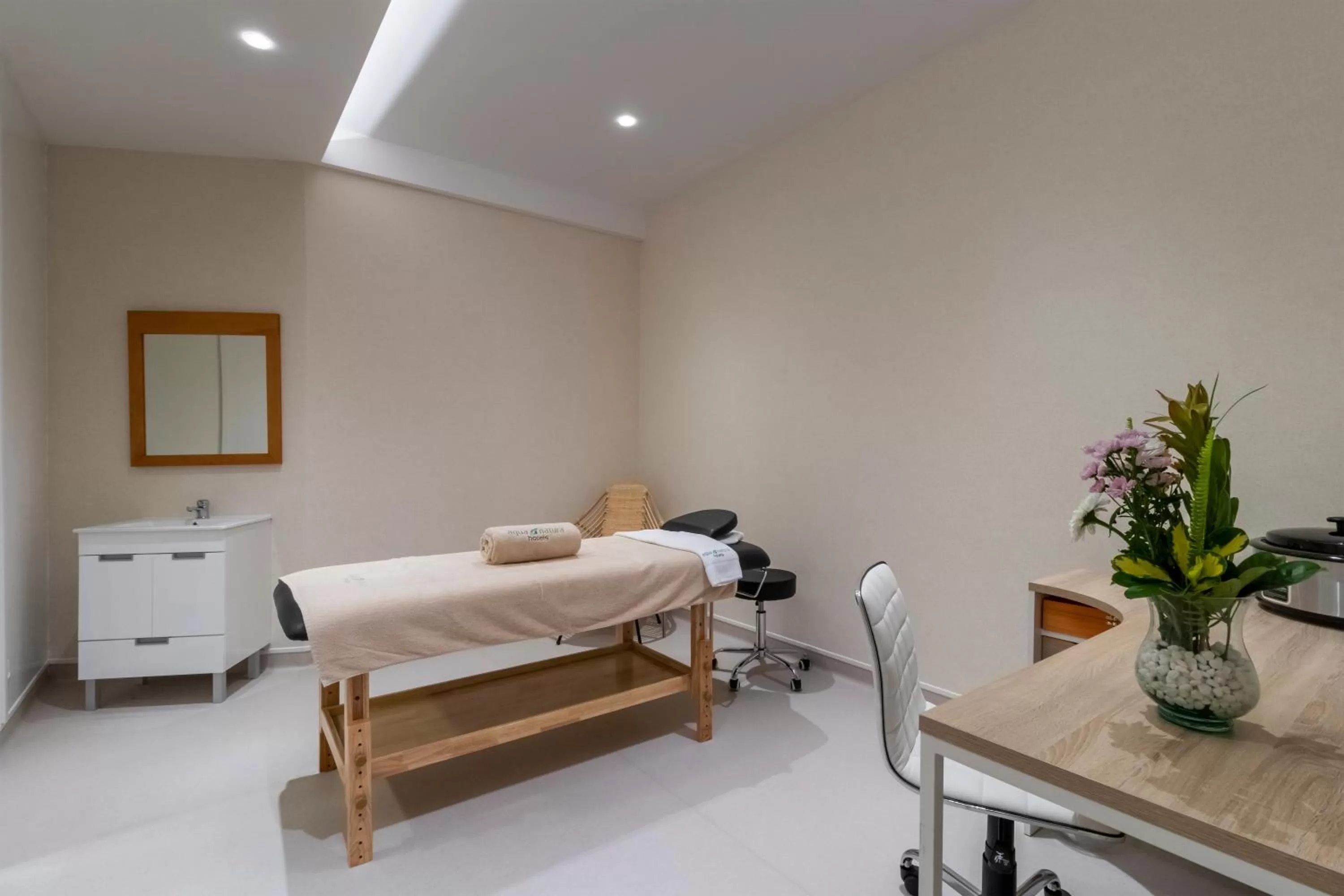 Massage in Aqua Natura Bay