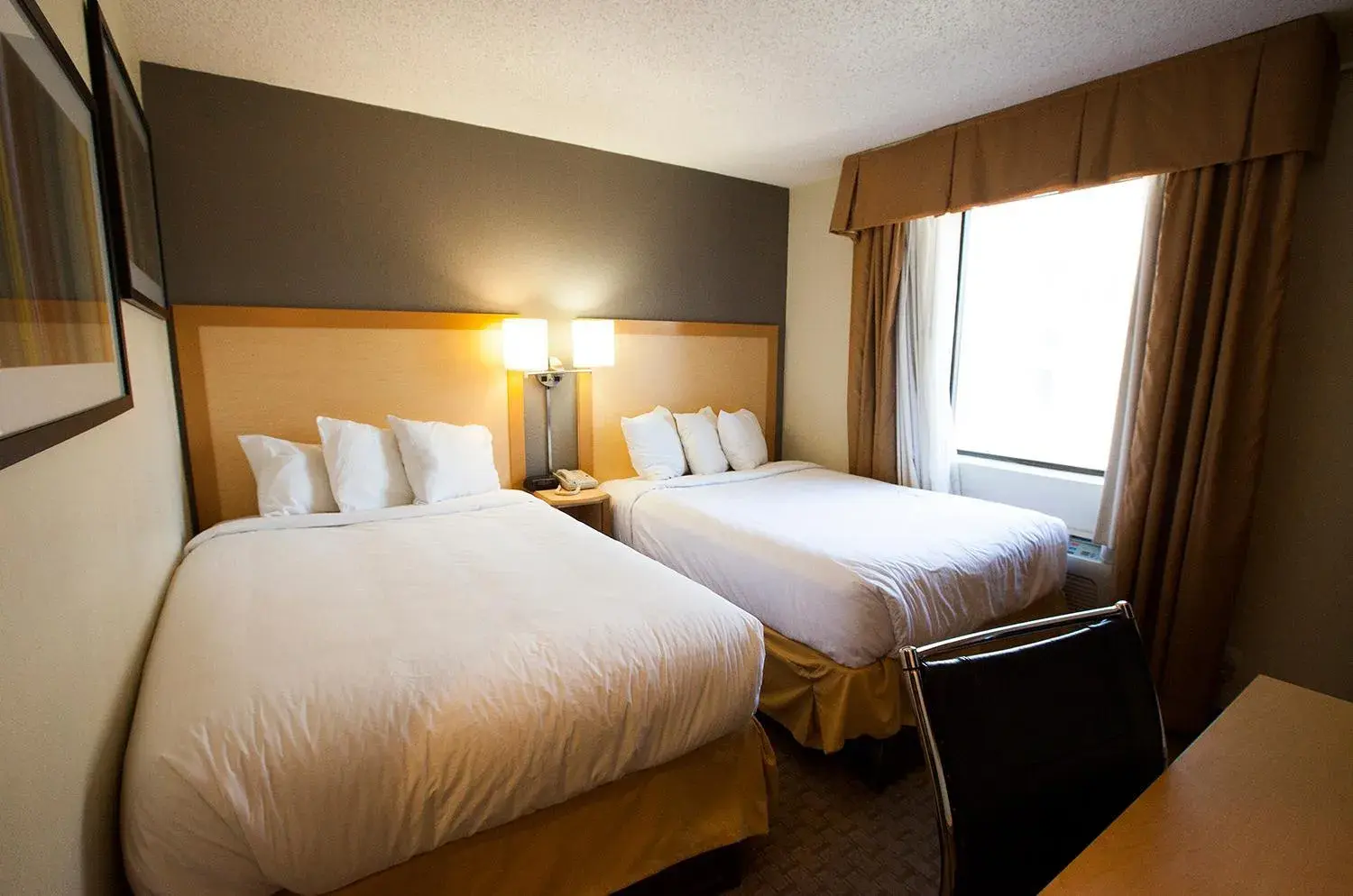 Bedroom, Bed in Hudson River Hotel