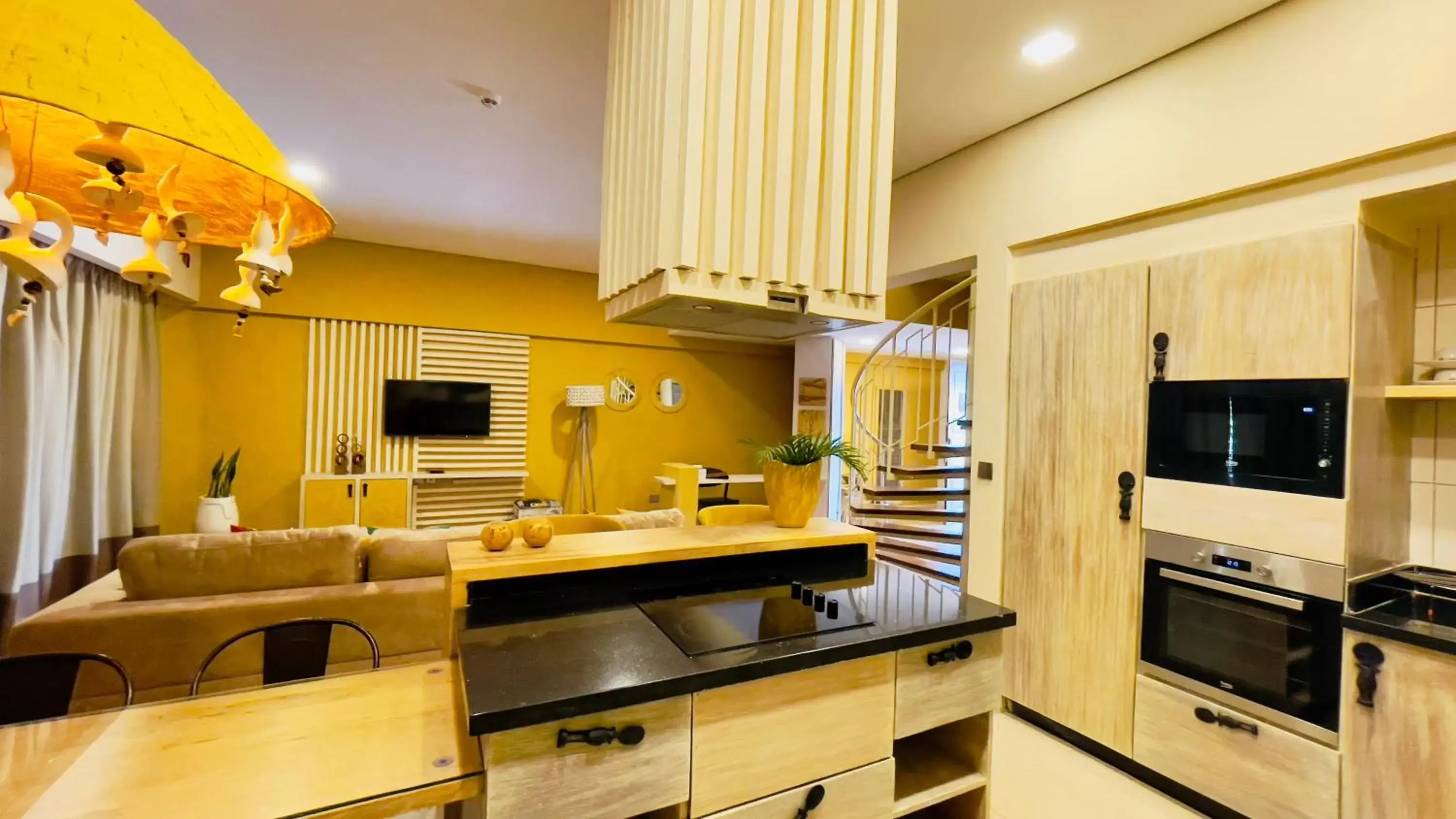 Kitchen or kitchenette in Kabira Country Club