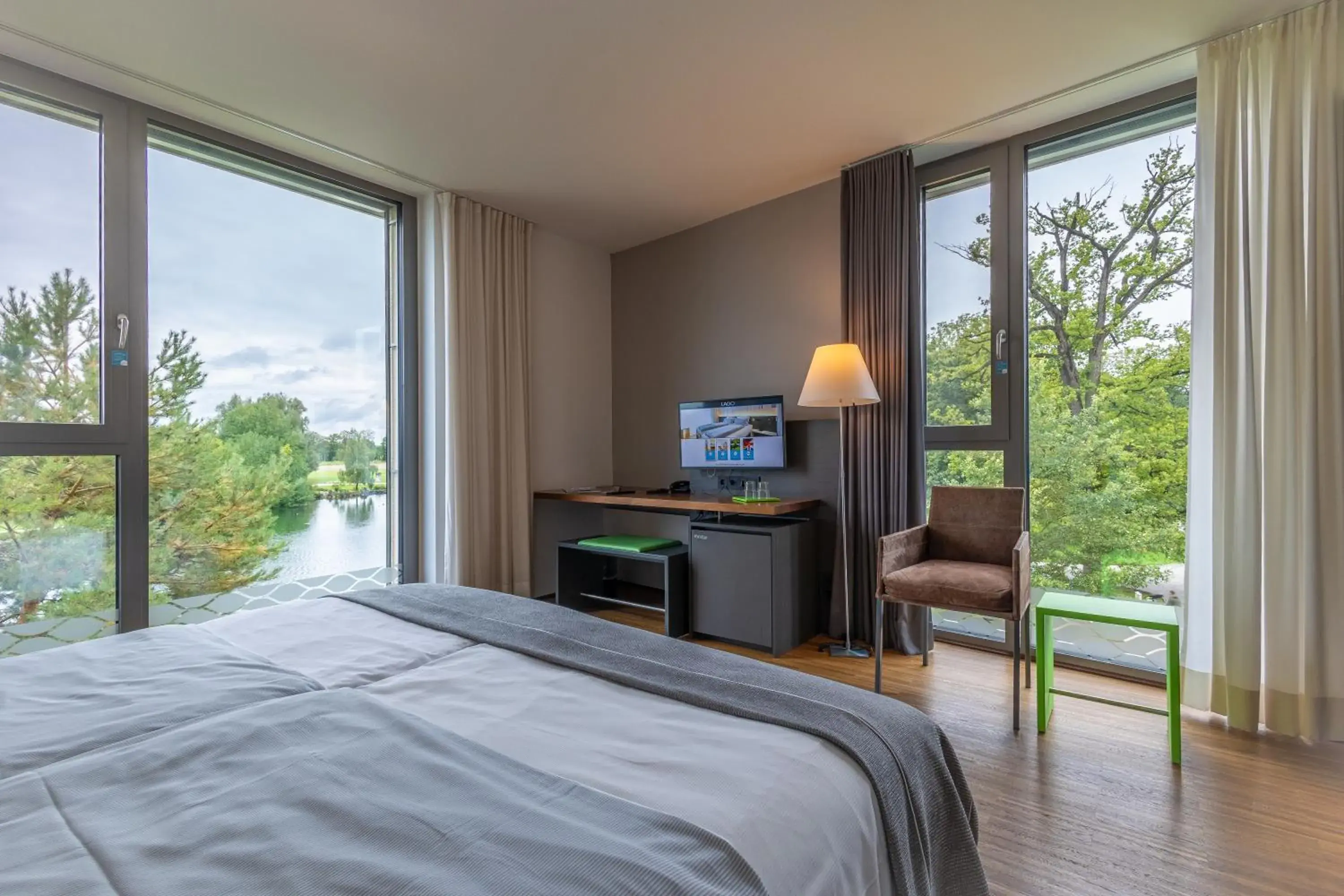 Bed, View in LAGO hotel & restaurant am see