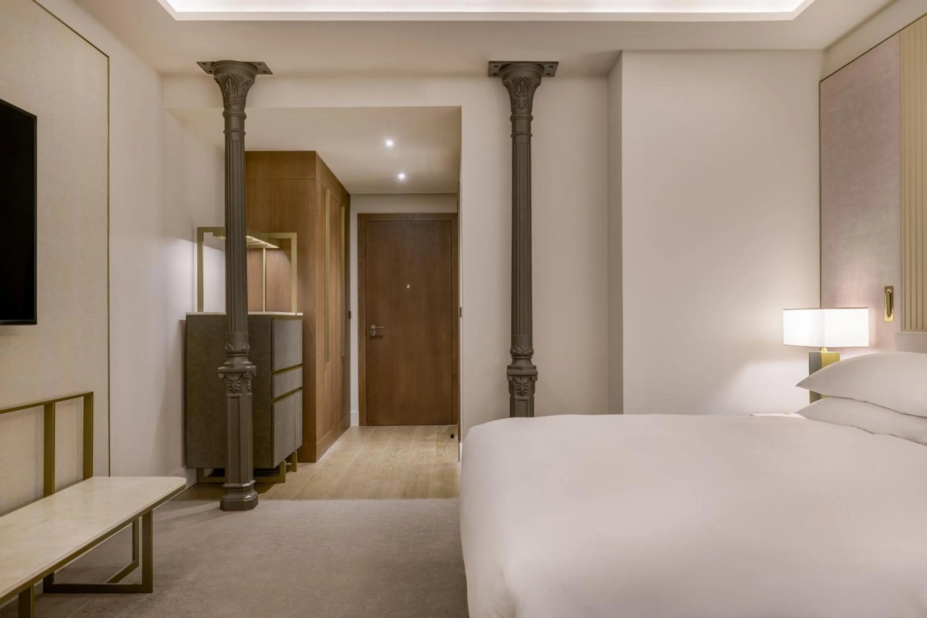 Photo of the whole room, Bed in JW Marriott Hotel Madrid