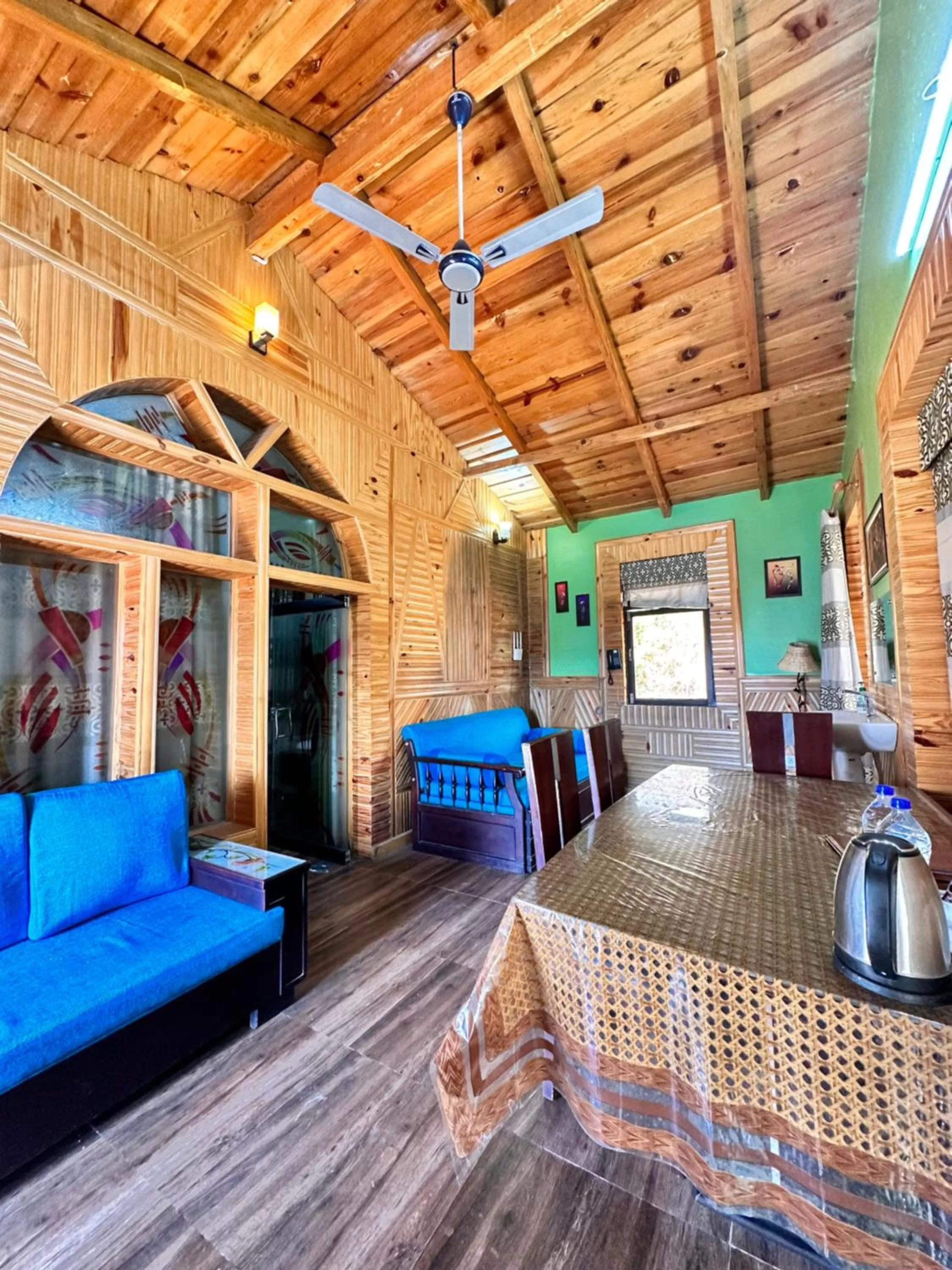 Seating Area in The Walnut Creek