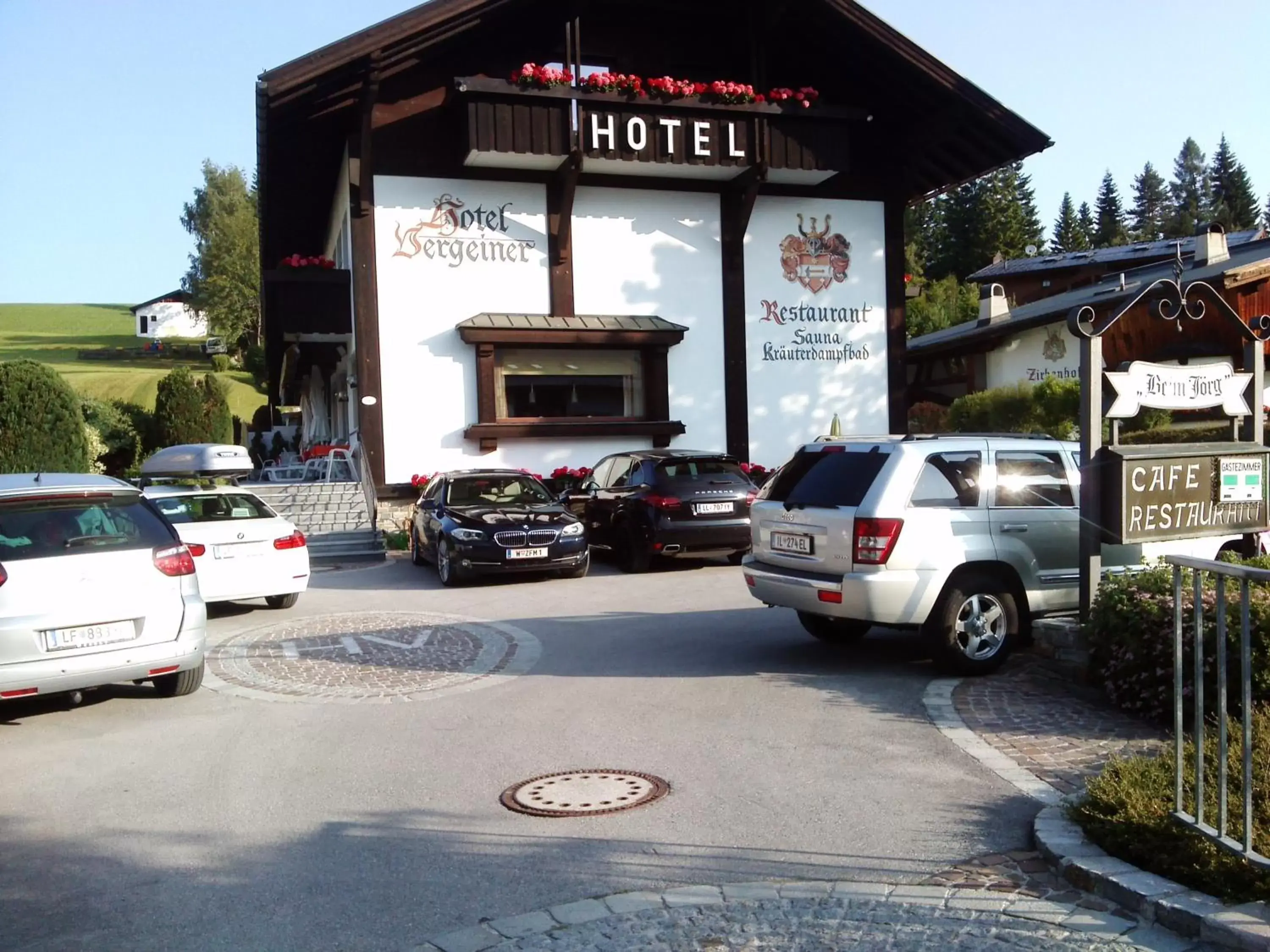 Facade/entrance, Property Building in Hotel Vergeiner