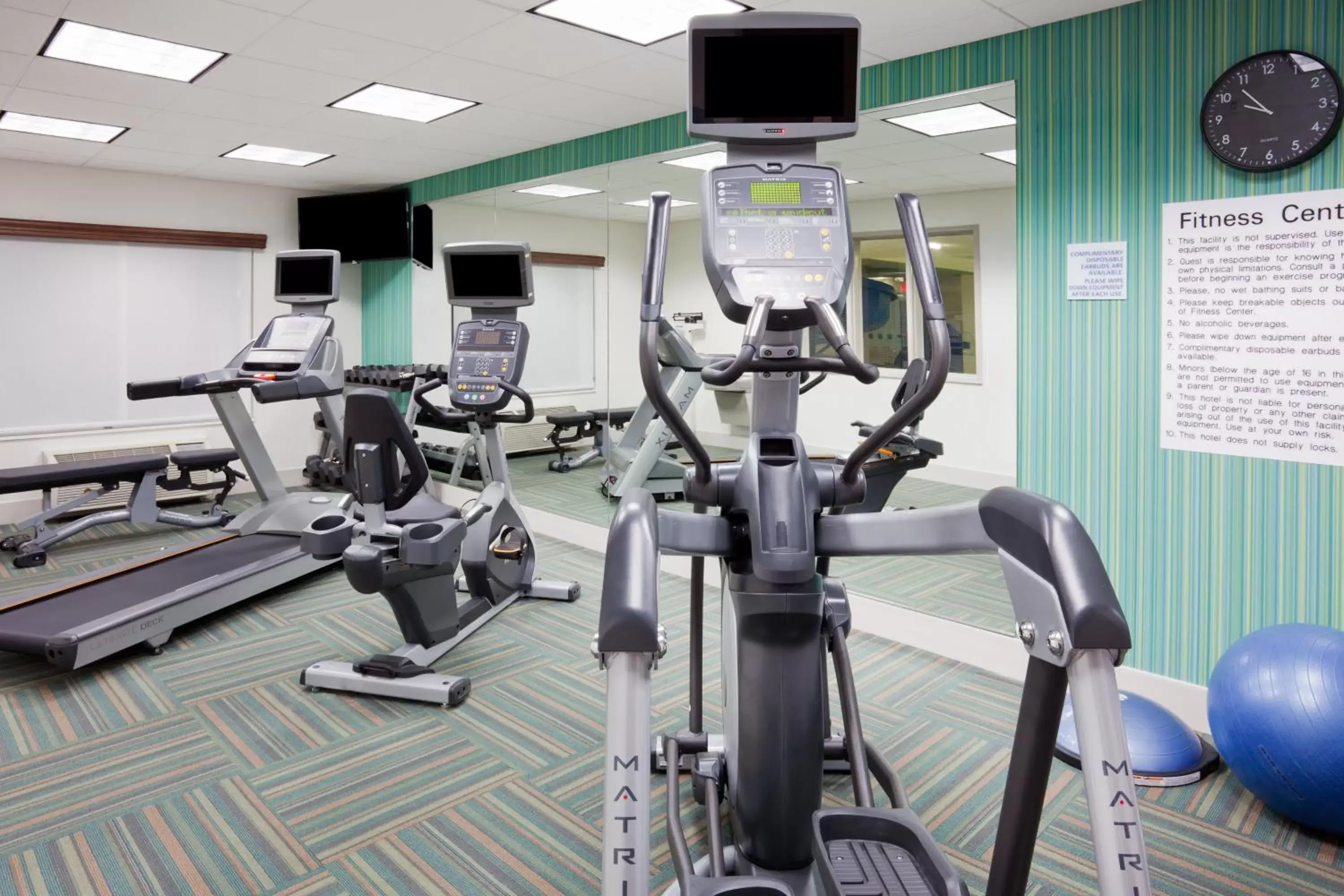 Fitness centre/facilities, Fitness Center/Facilities in Holiday Inn Express & Suites - Dickinson, an IHG Hotel