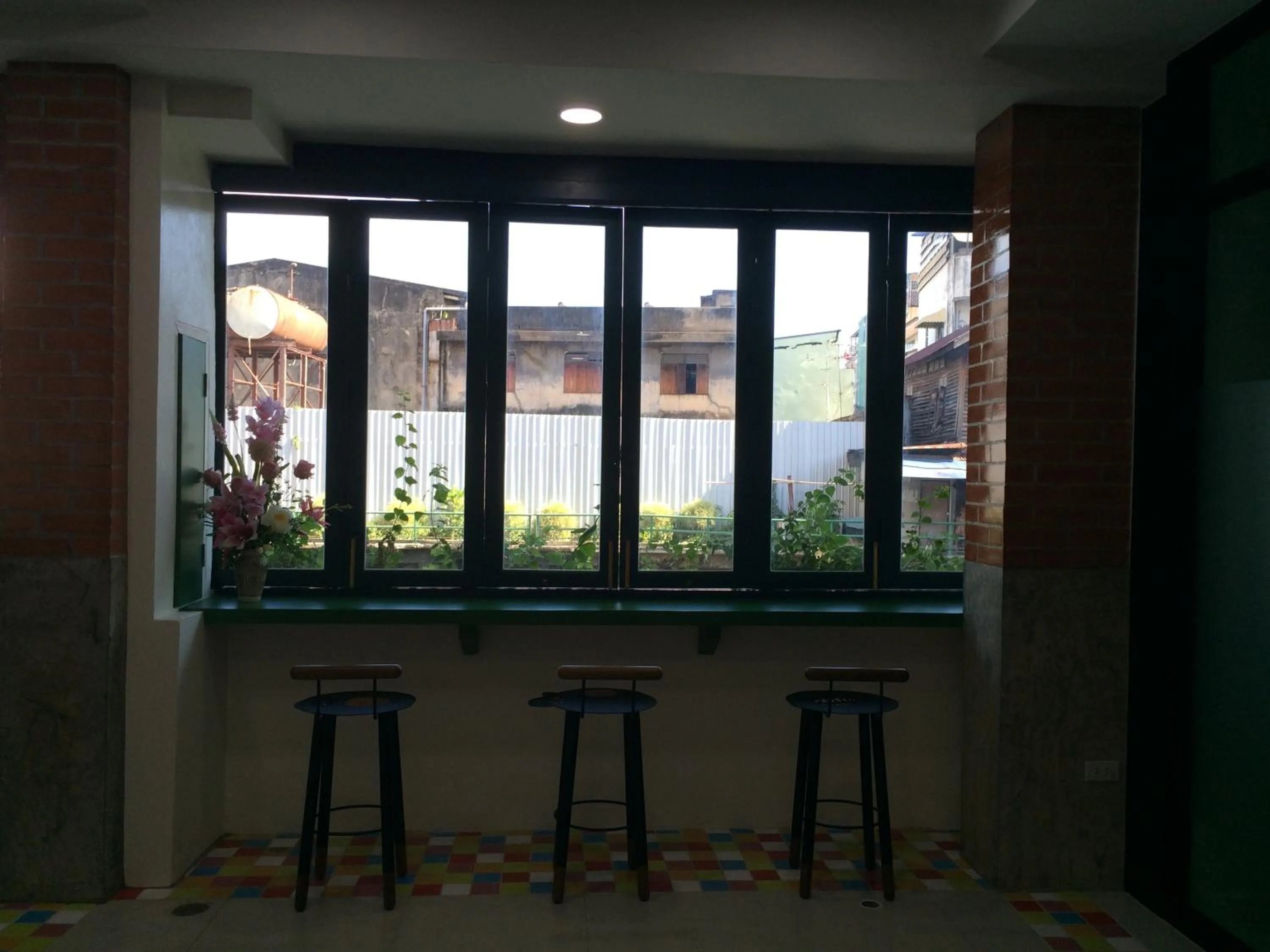 Area and facilities in The Seven Luck