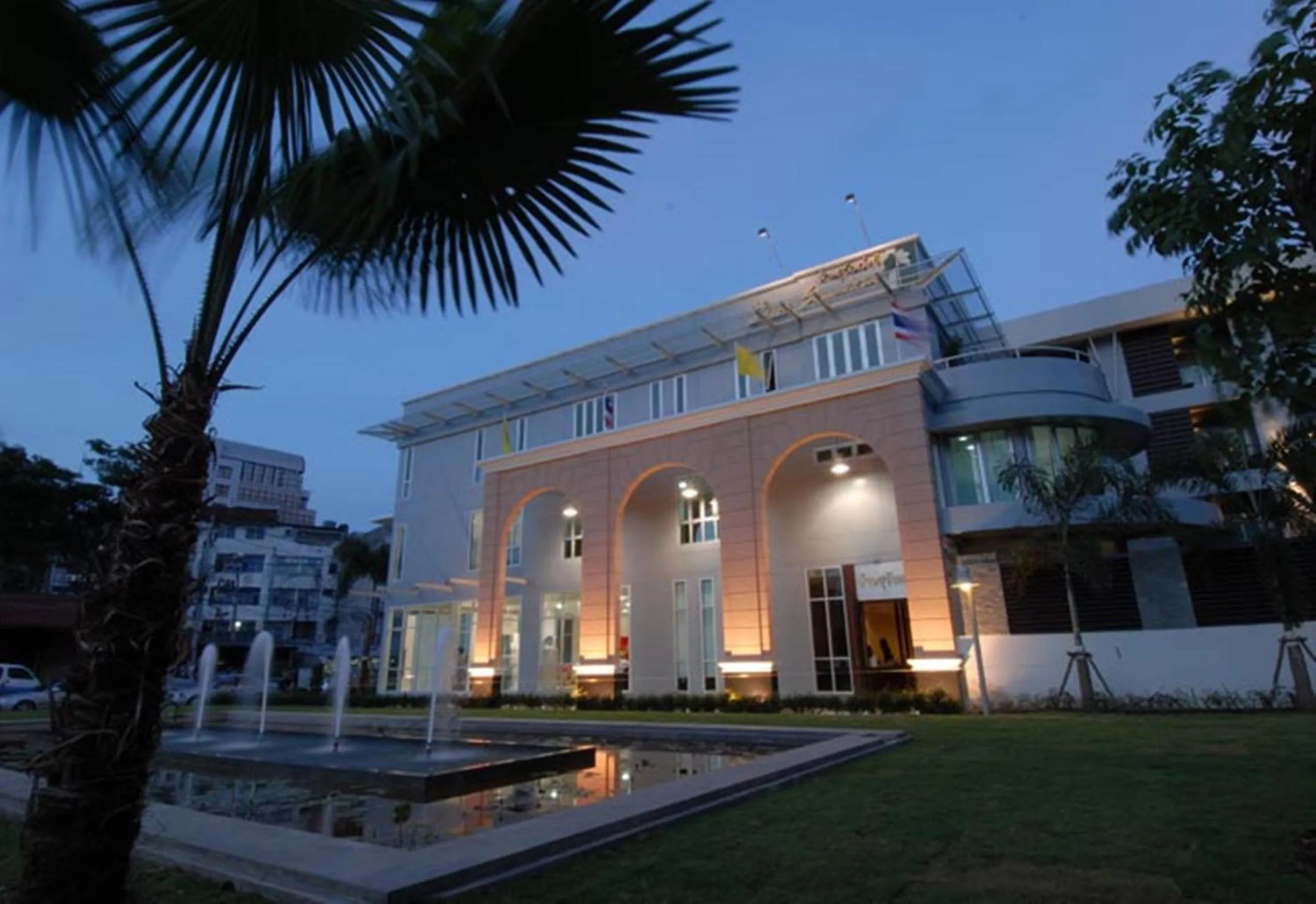 Facade/entrance in Baan Suwantawe