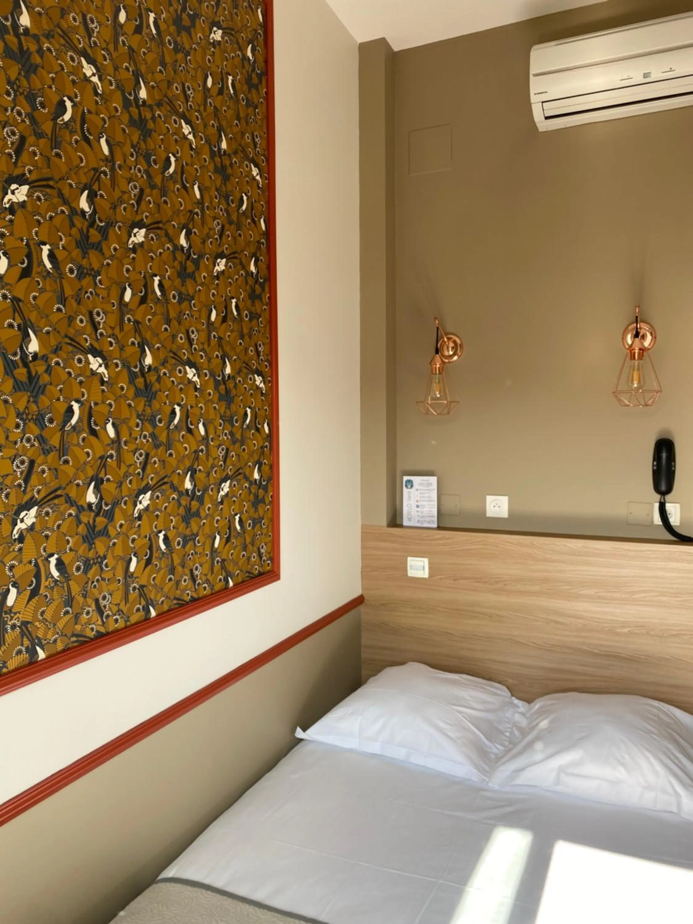 Bed in Hotelo Lyon Charité