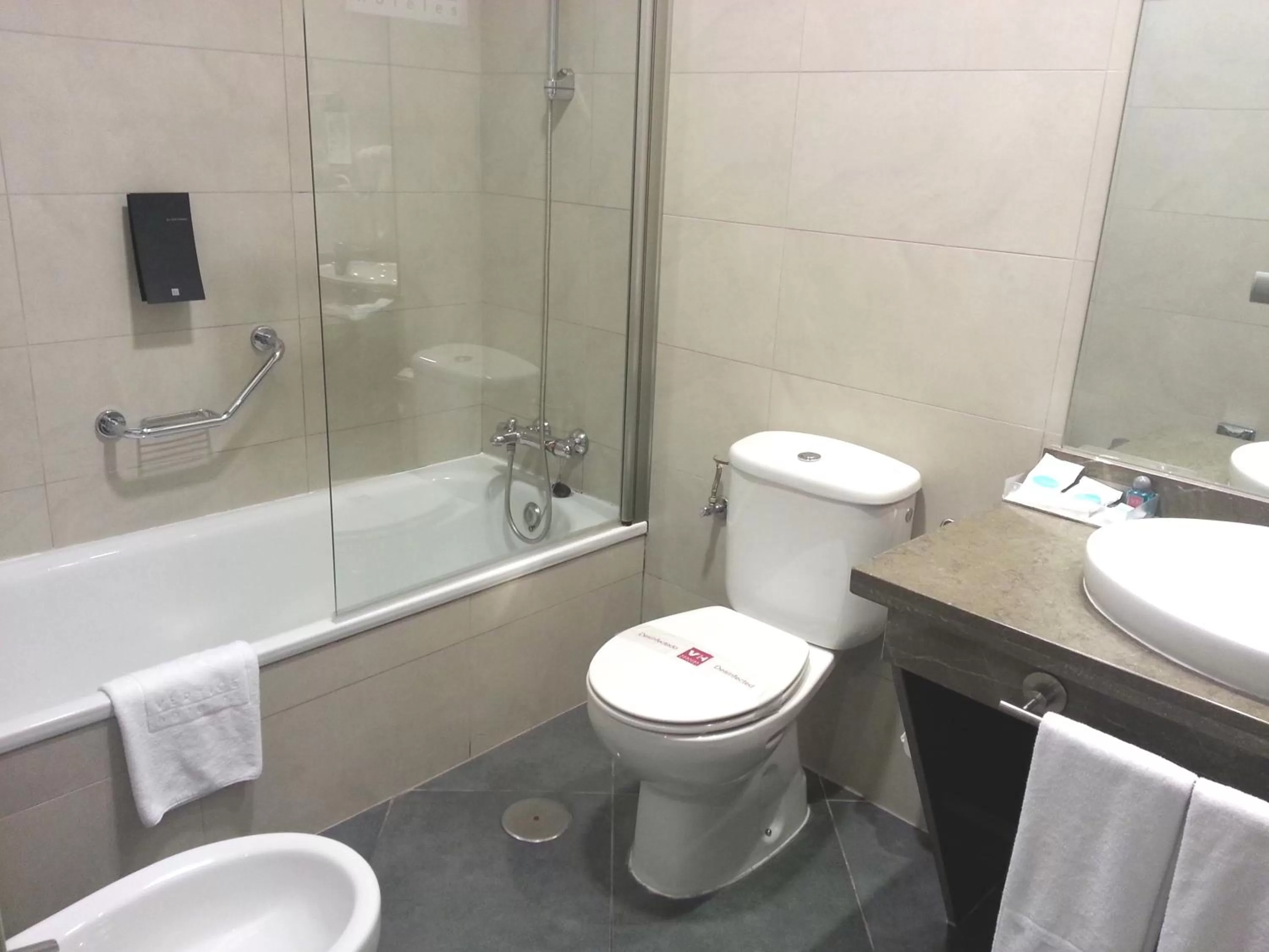 Standard Single Room in Vértice Sevilla Aljarafe