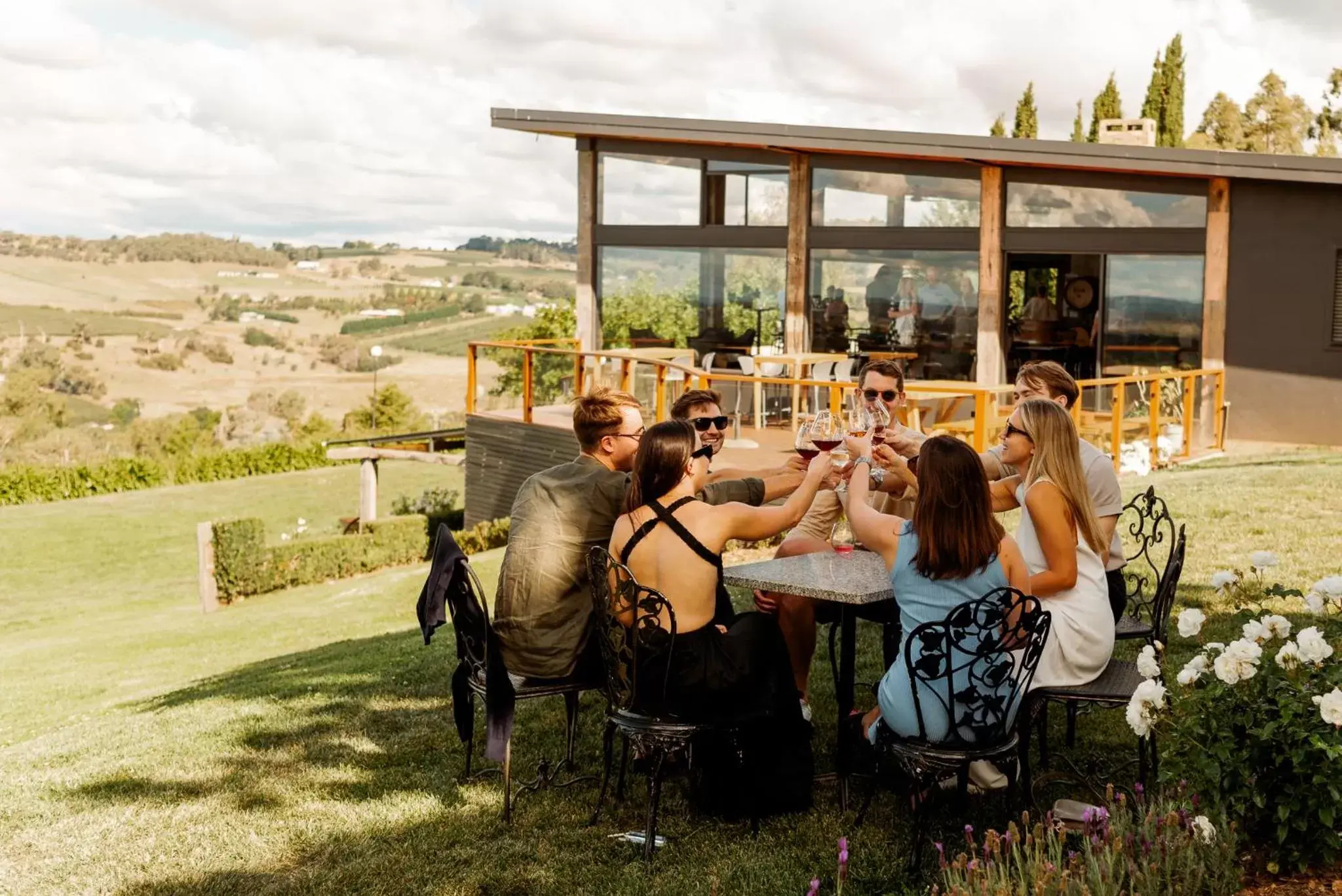 Food and drinks in Borrodell Vineyard