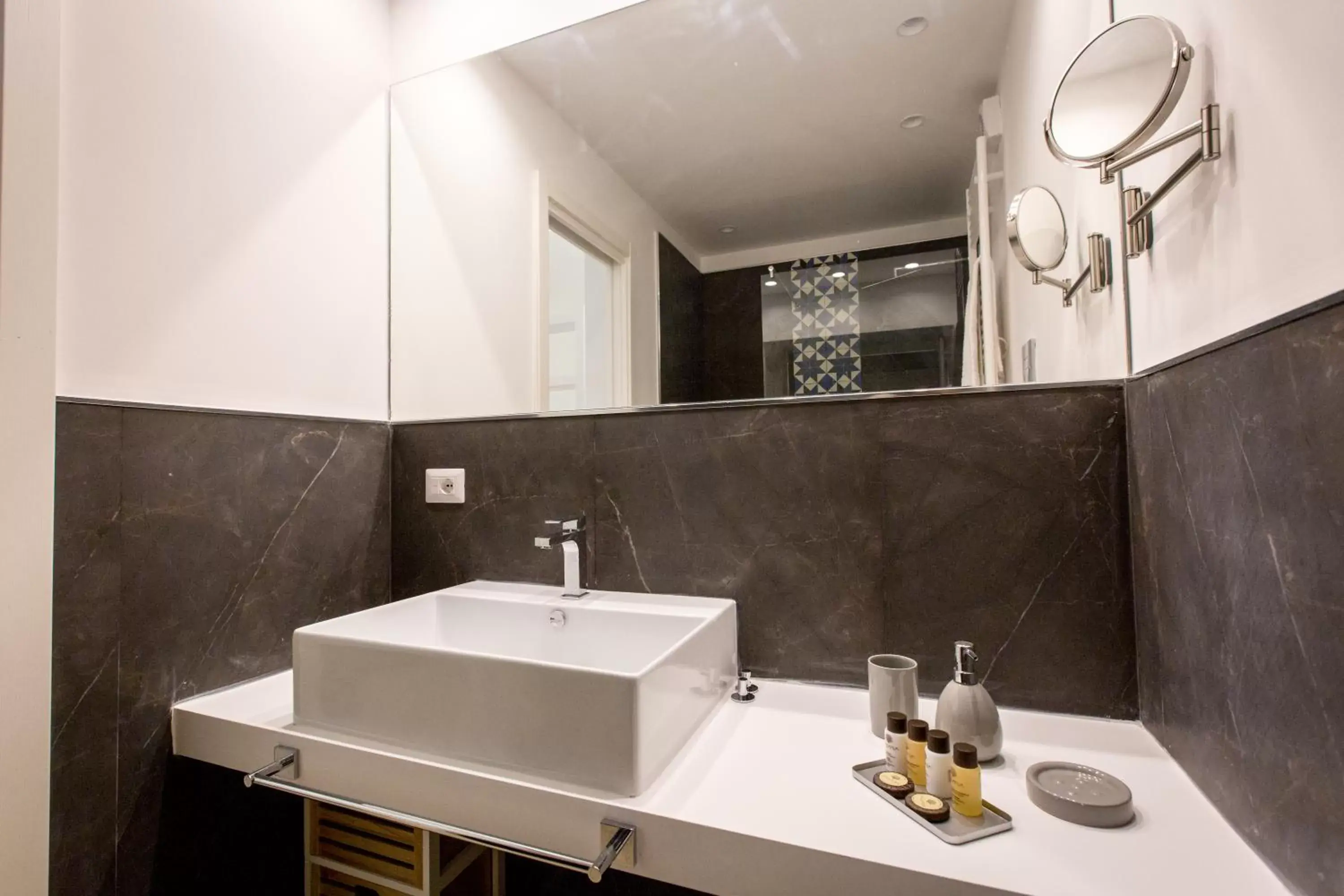 Bathroom in Palermo In Suite Aparthotel