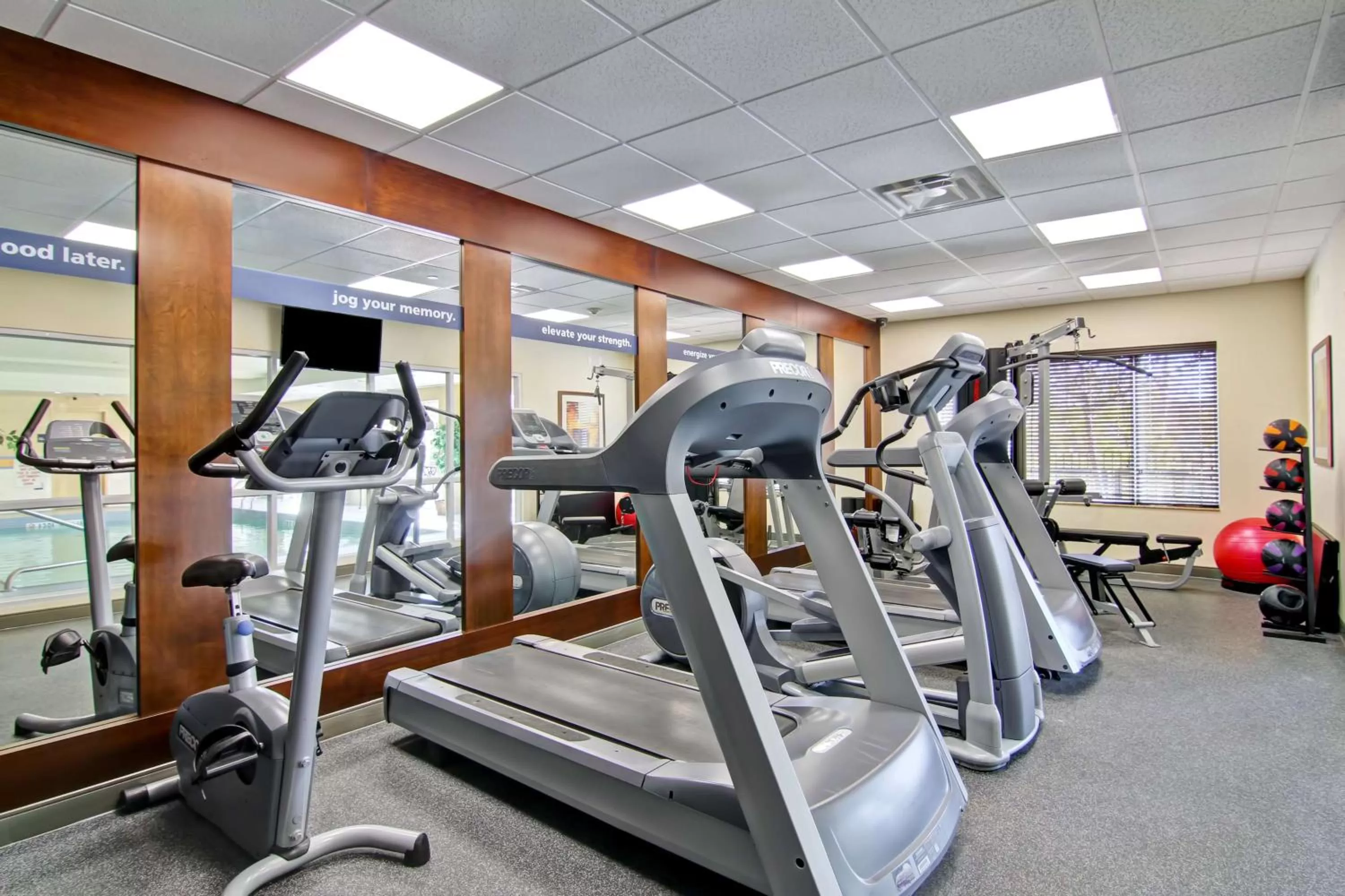 Fitness centre/facilities in Hampton Inn Sudbury, Ontario