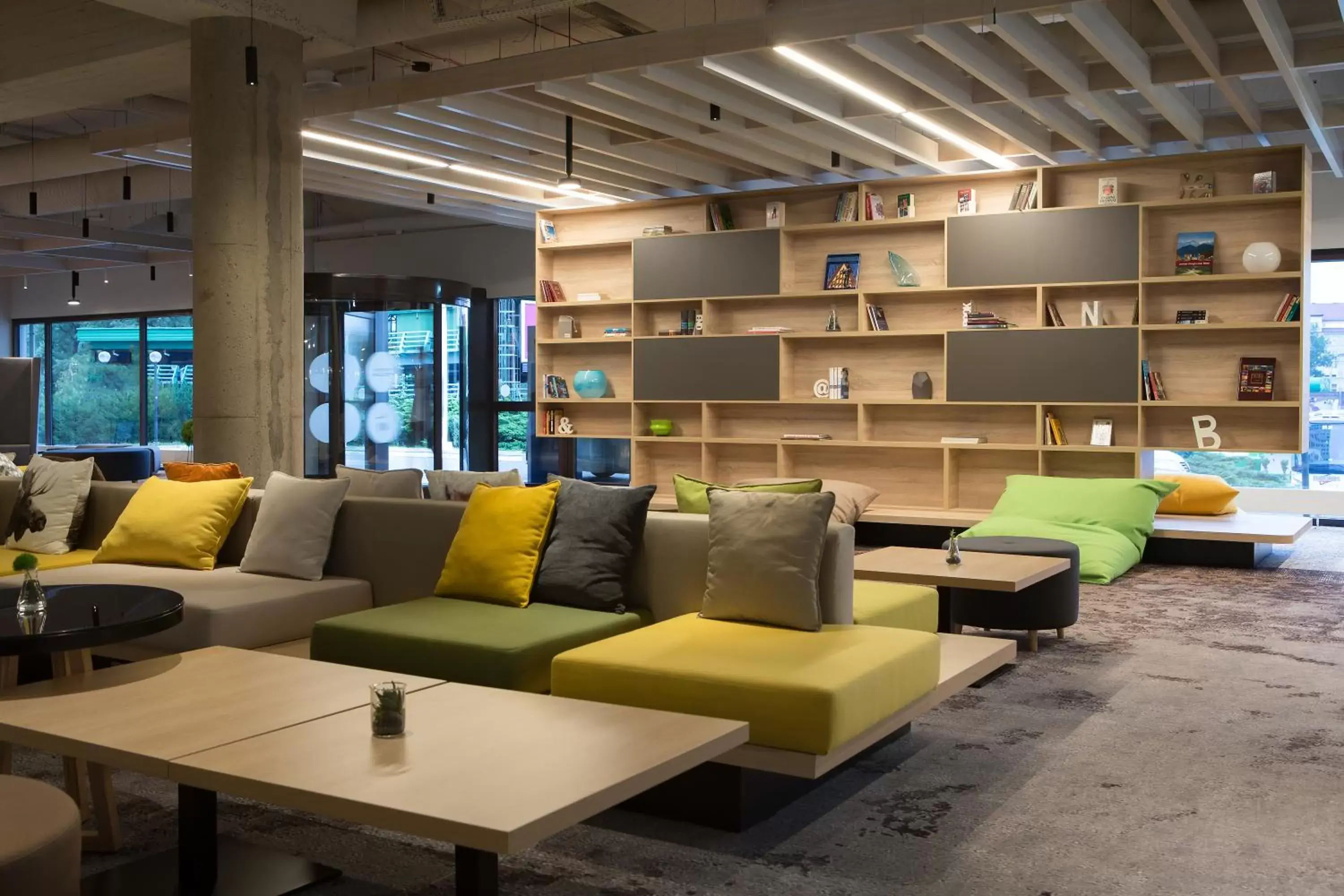 Library, Seating Area in Novotel Wrocław Centrum