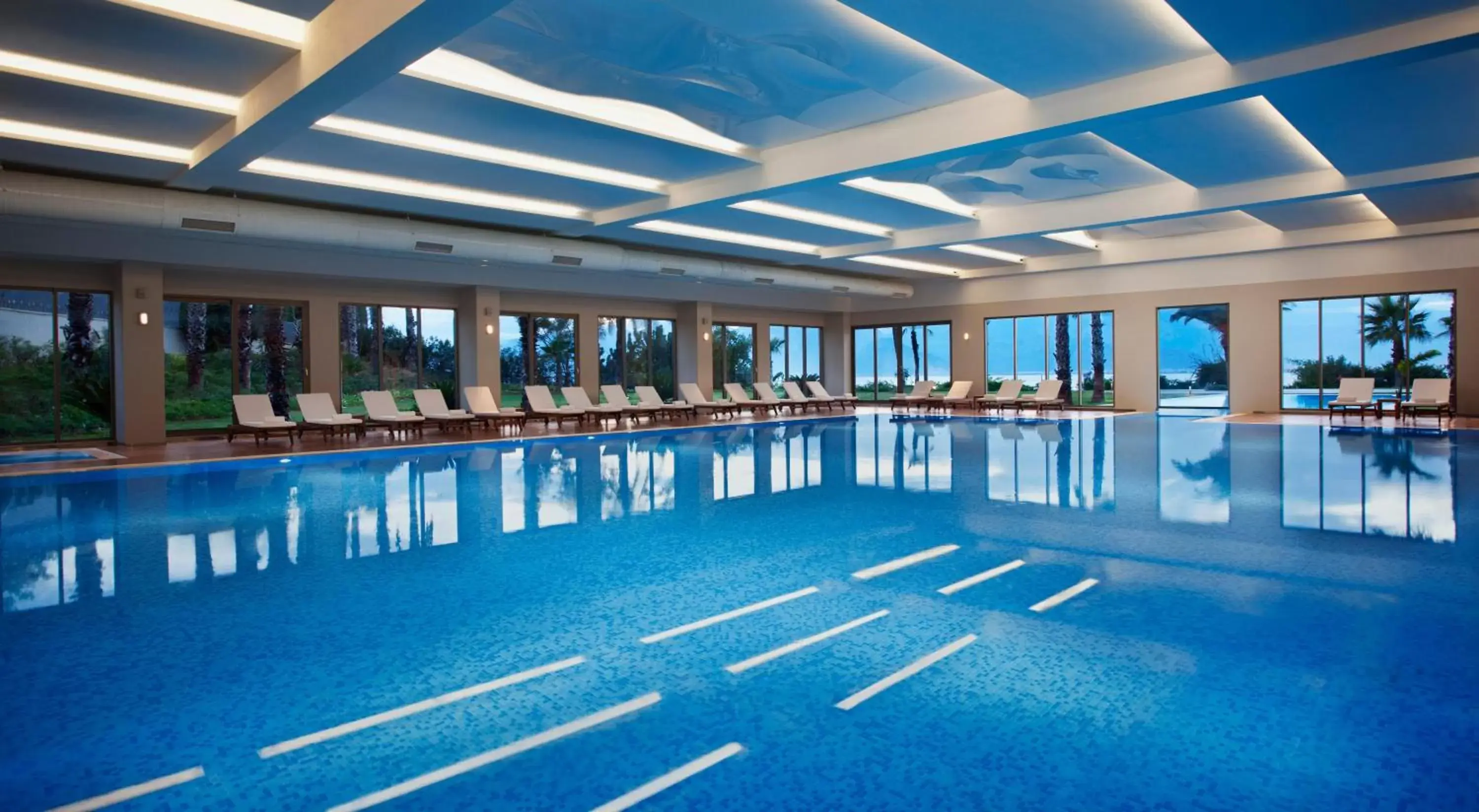 Swimming Pool in Akra Hotel