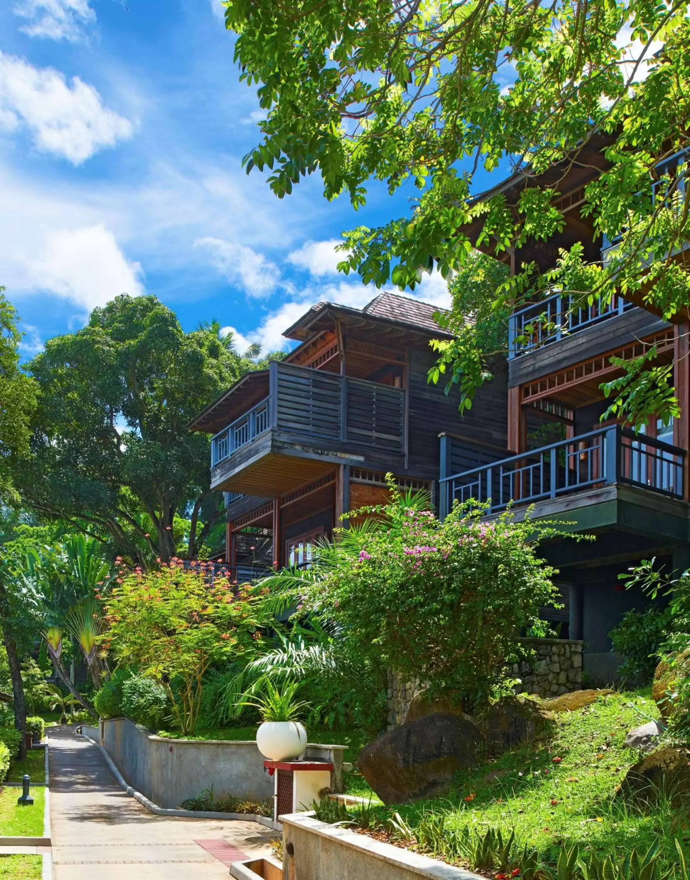 Photo of the whole room, Property Building in Hilton Seychelles Northolme Resort & Spa