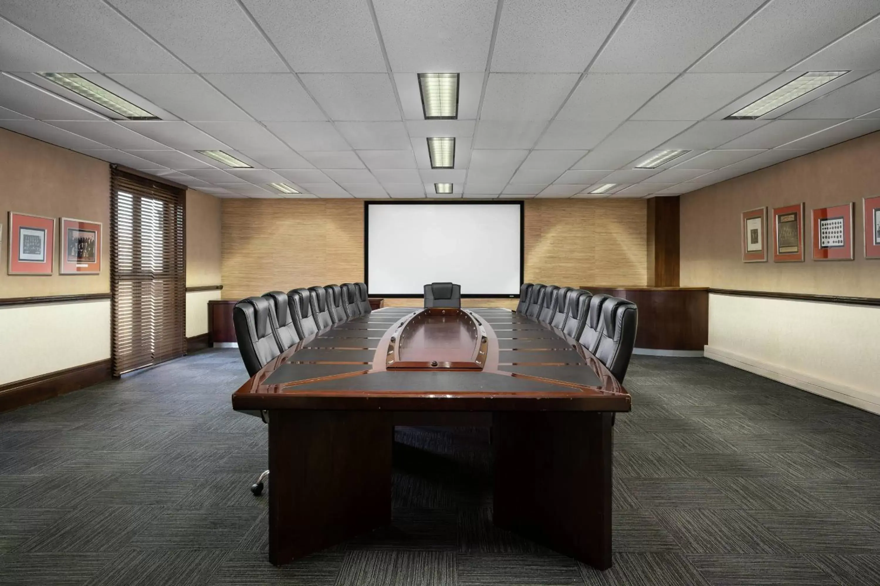 Meeting/conference room in Protea Hotel by Marriott Johannesburg Wanderers