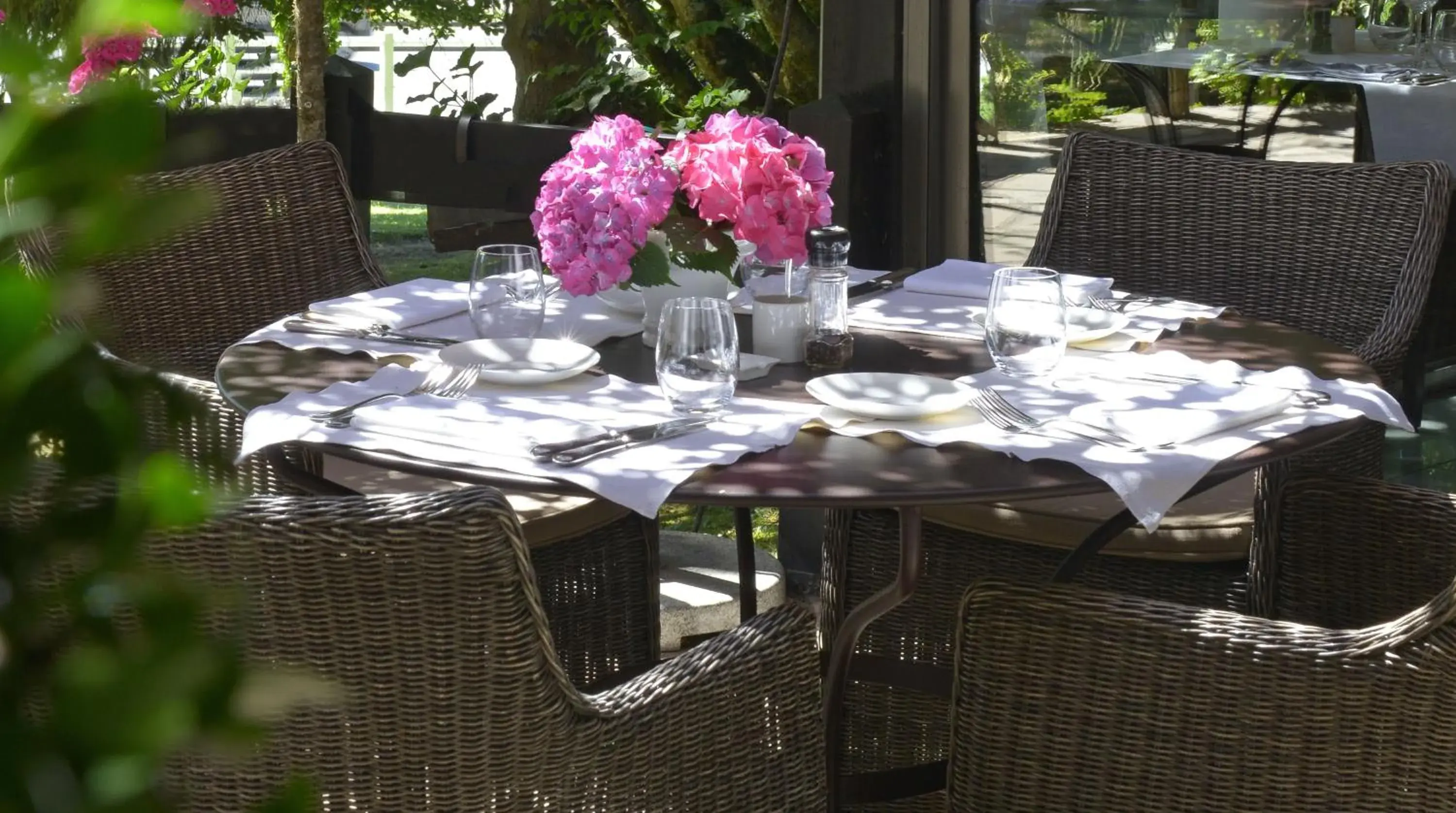 Patio, Restaurant/Places to Eat in Logis Hotel Le Relais de Comodoliac