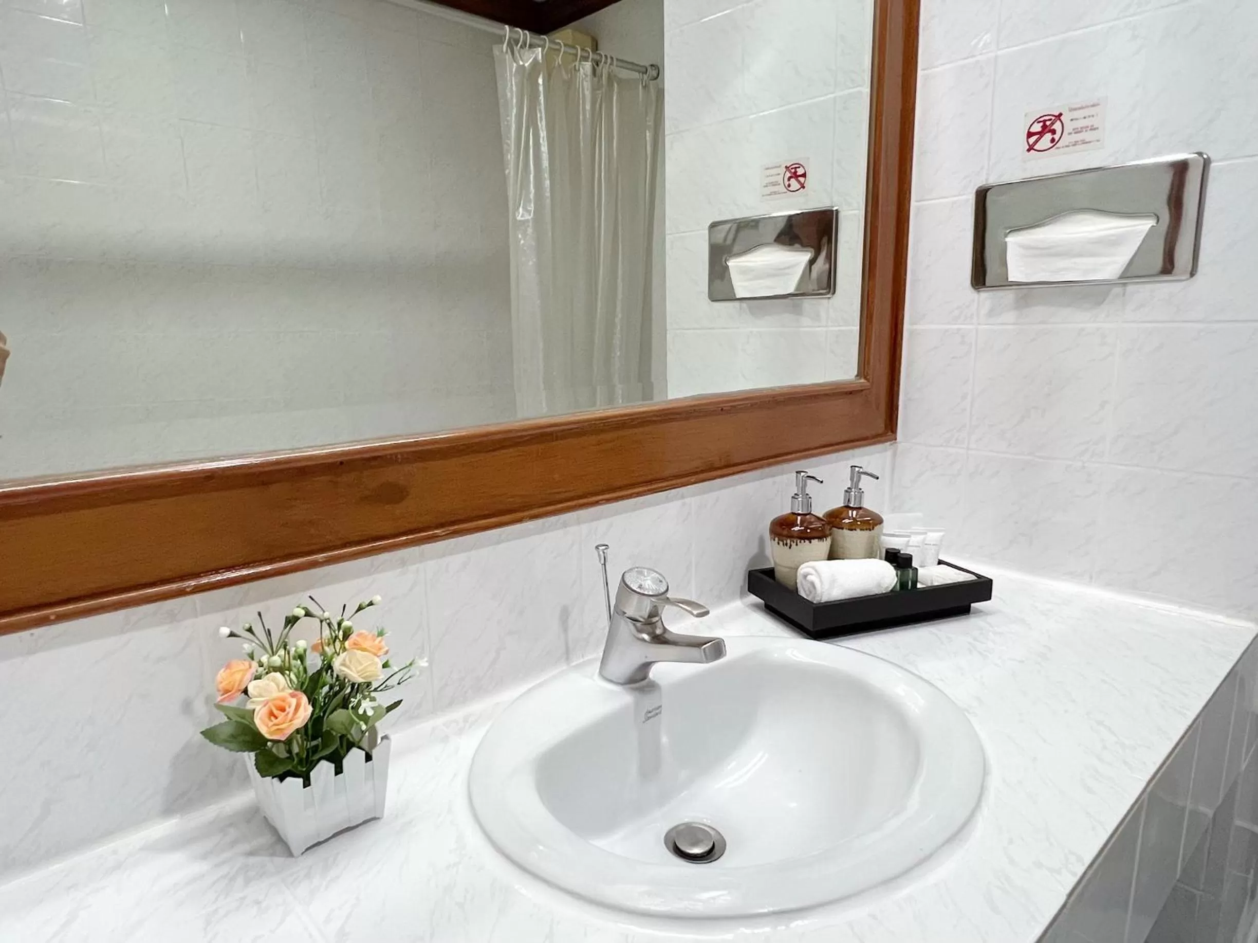 Bathroom in The Promenade Bangkok