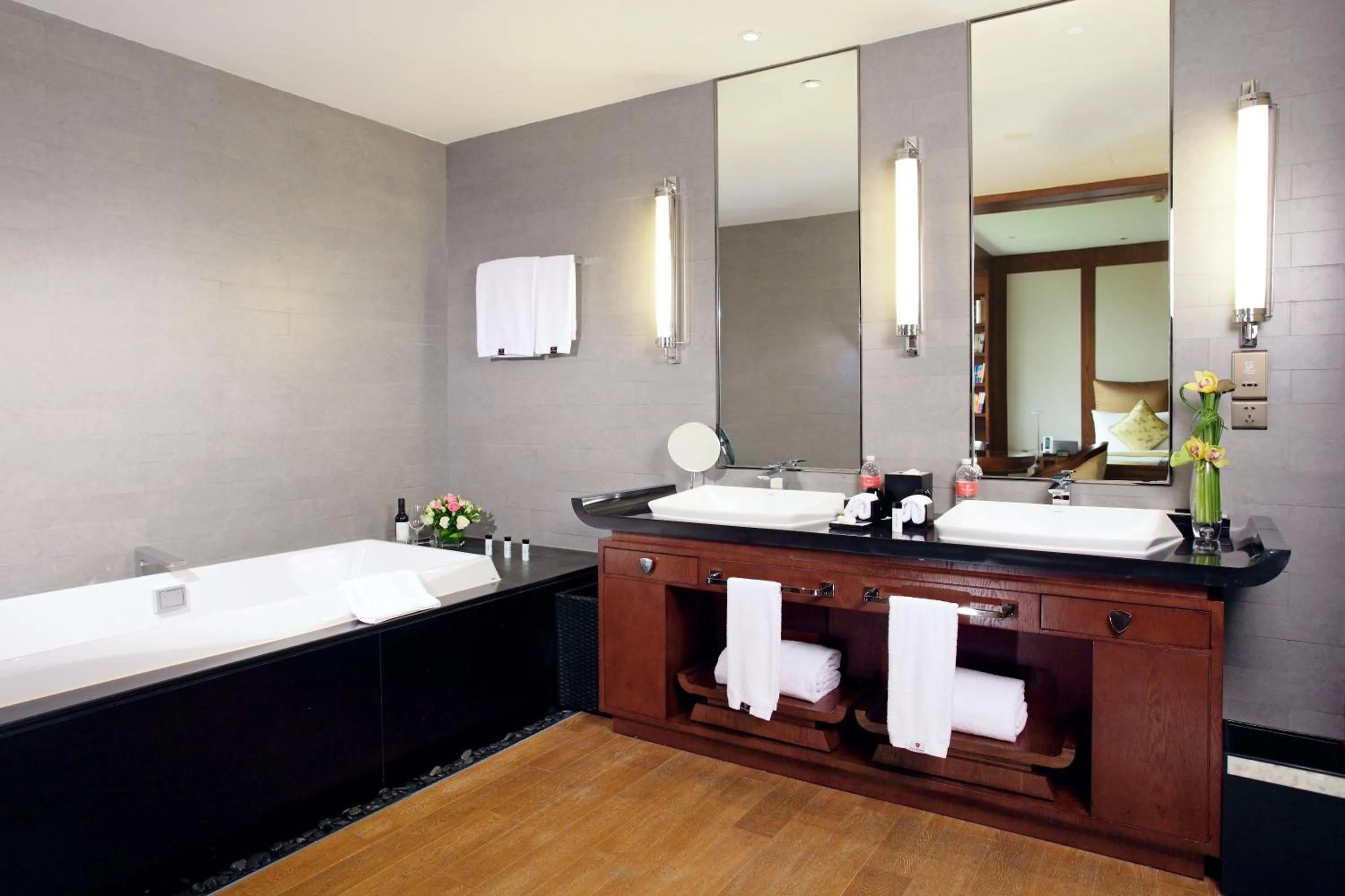 Bathroom, Bed in Tonino Lamborghini Hotel Suzhou