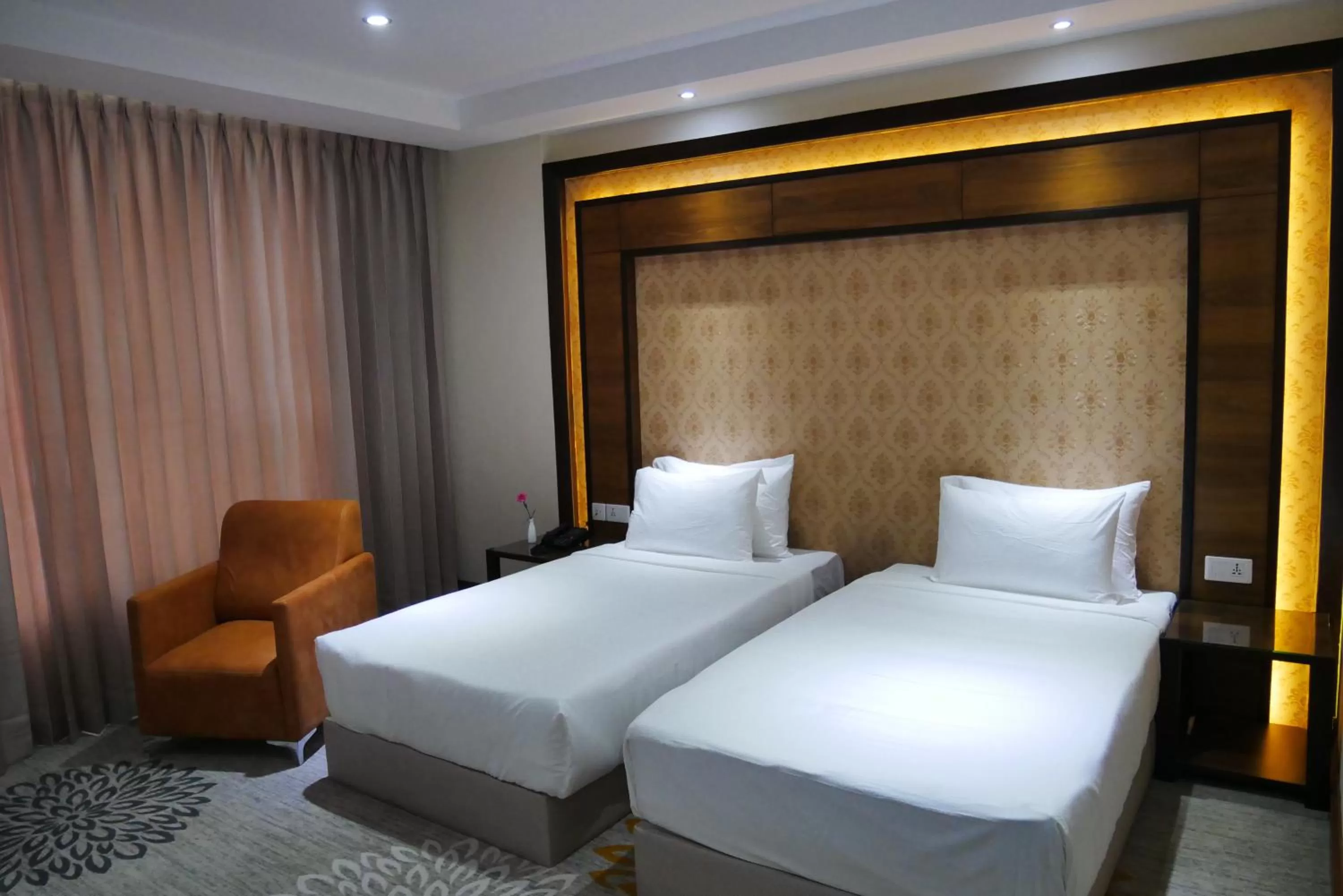 Bedroom, Bed in Hotel Hills