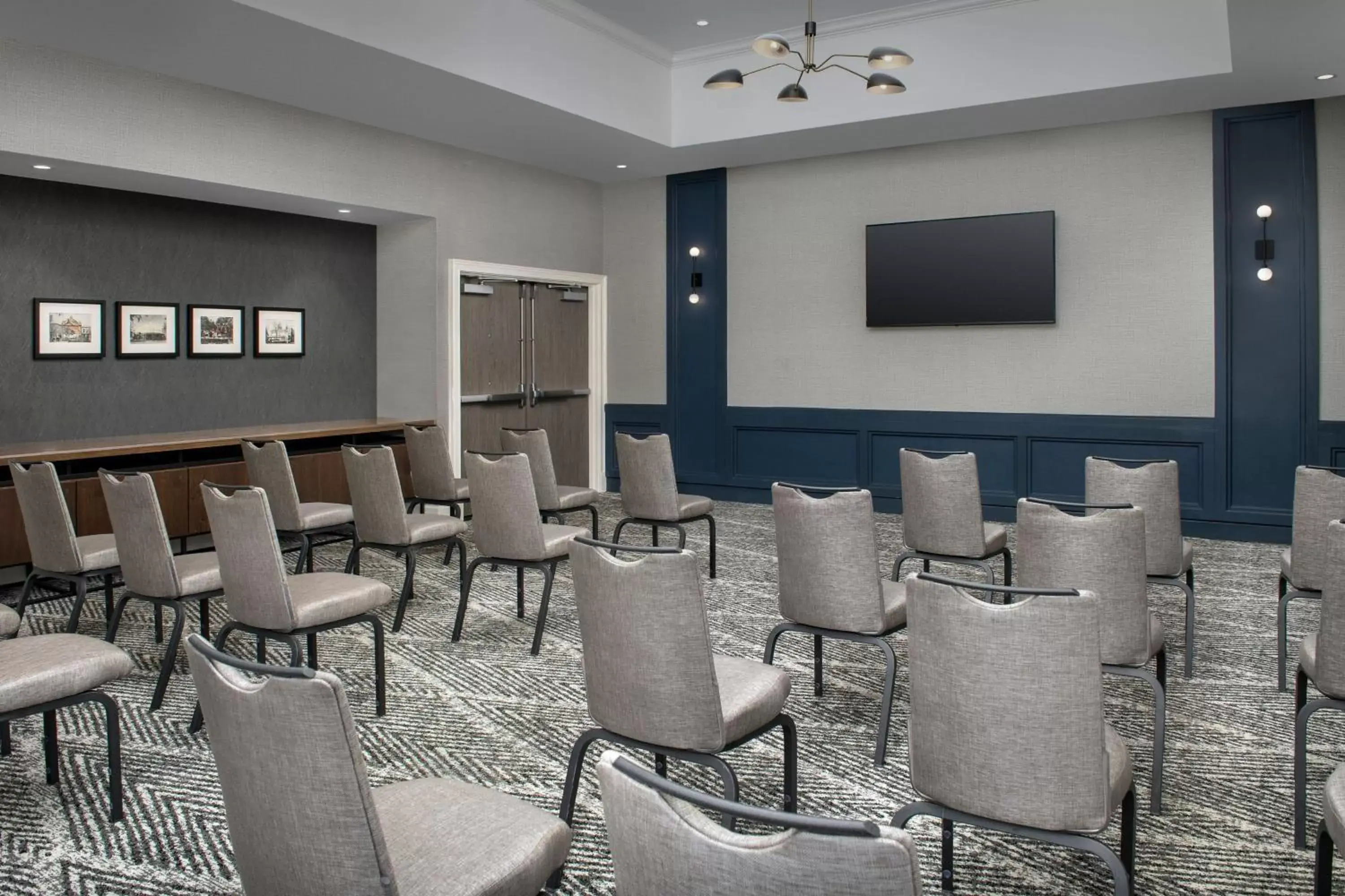 Meeting/conference room in Courtyard by Marriott Savannah Downtown - Historic District