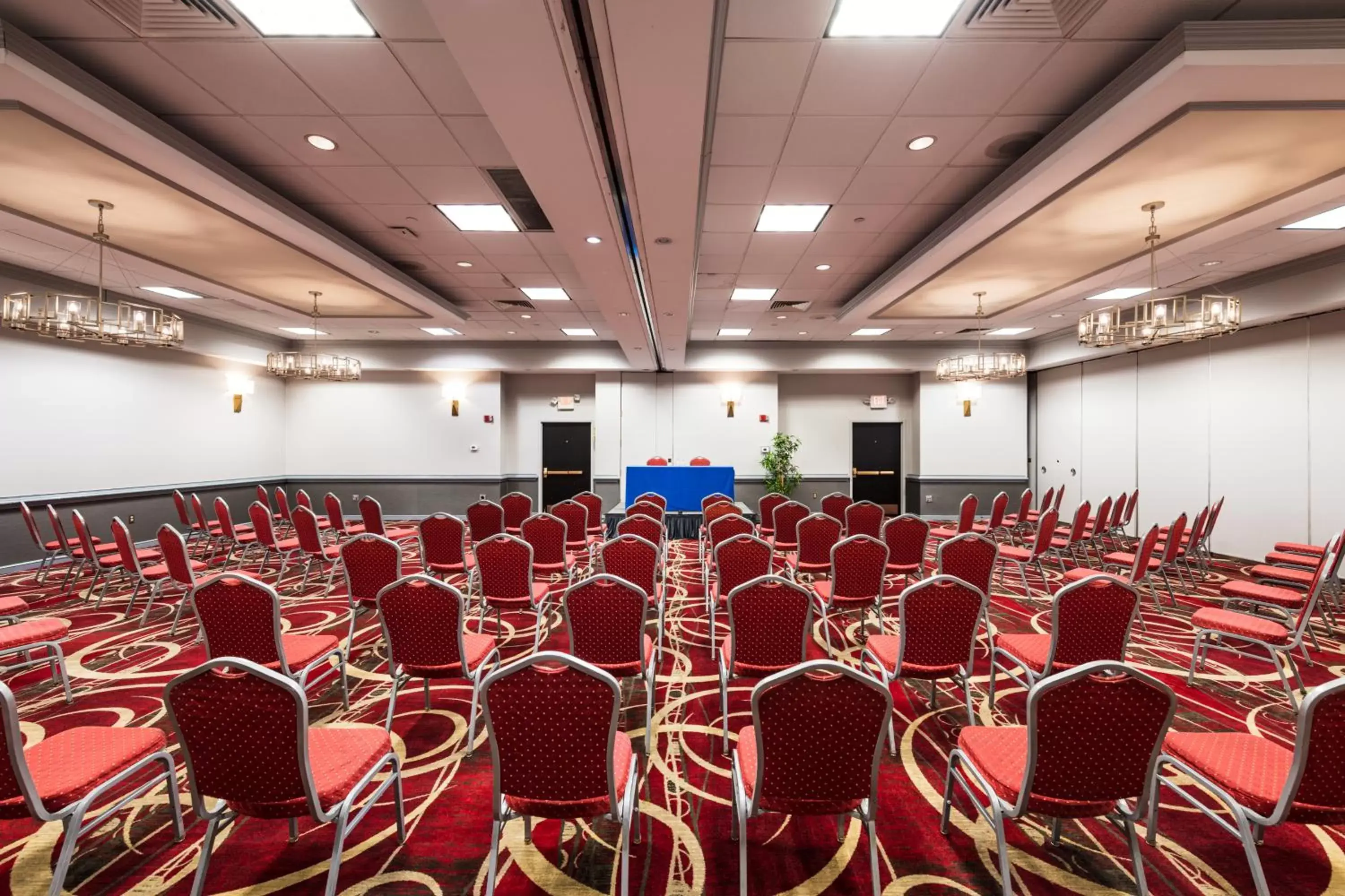 Meeting/conference room in Crowne Plaza Newark Airport, an IHG Hotel