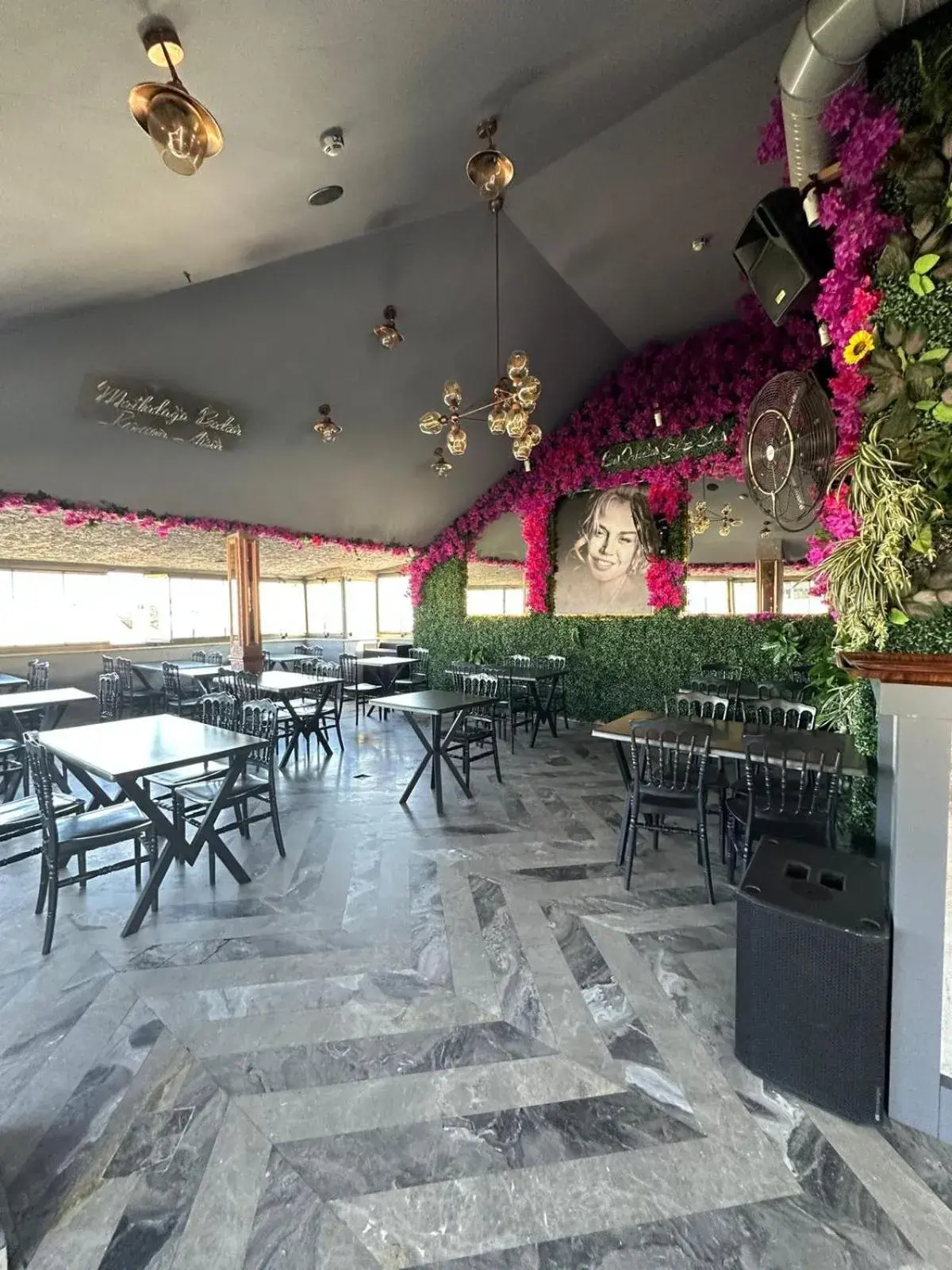 Restaurant/Places to Eat in TK Taxim Bosphorus Hotel