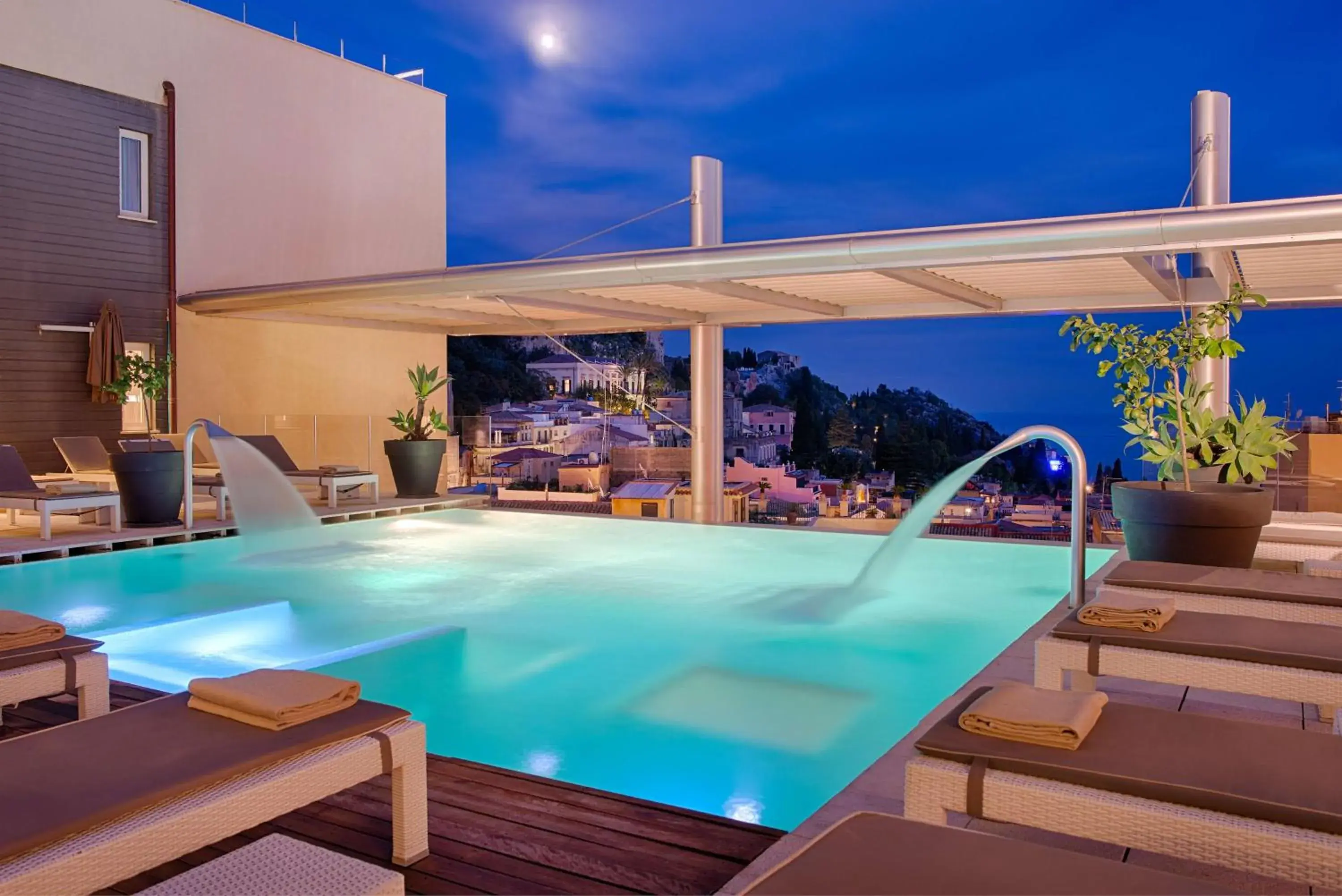 Pool view, Swimming Pool in NH Collection Taormina