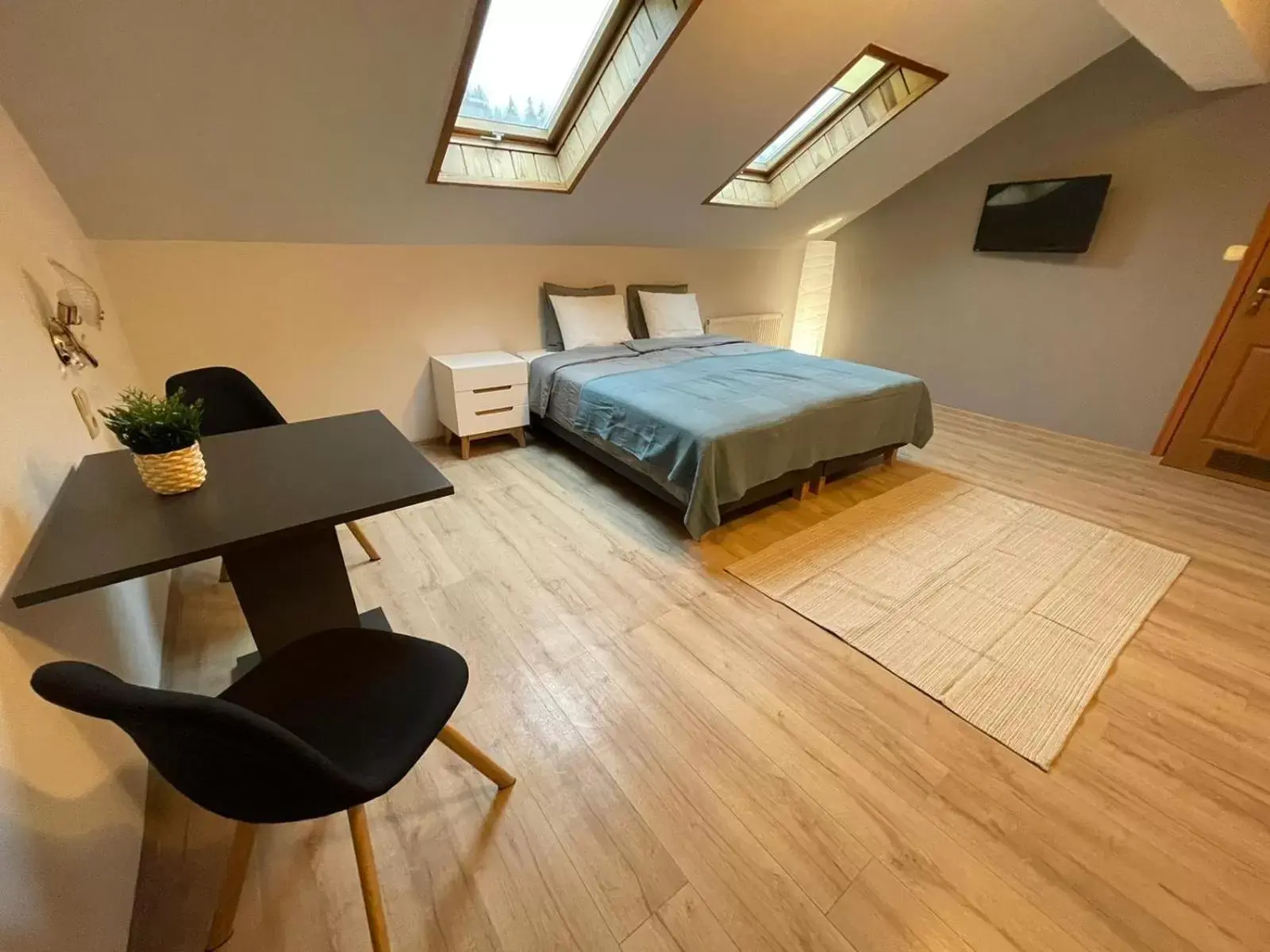 Double Room with Private Bathroom in Skalny Dworek Double Room with Private Bathroom in Skalny Dworek